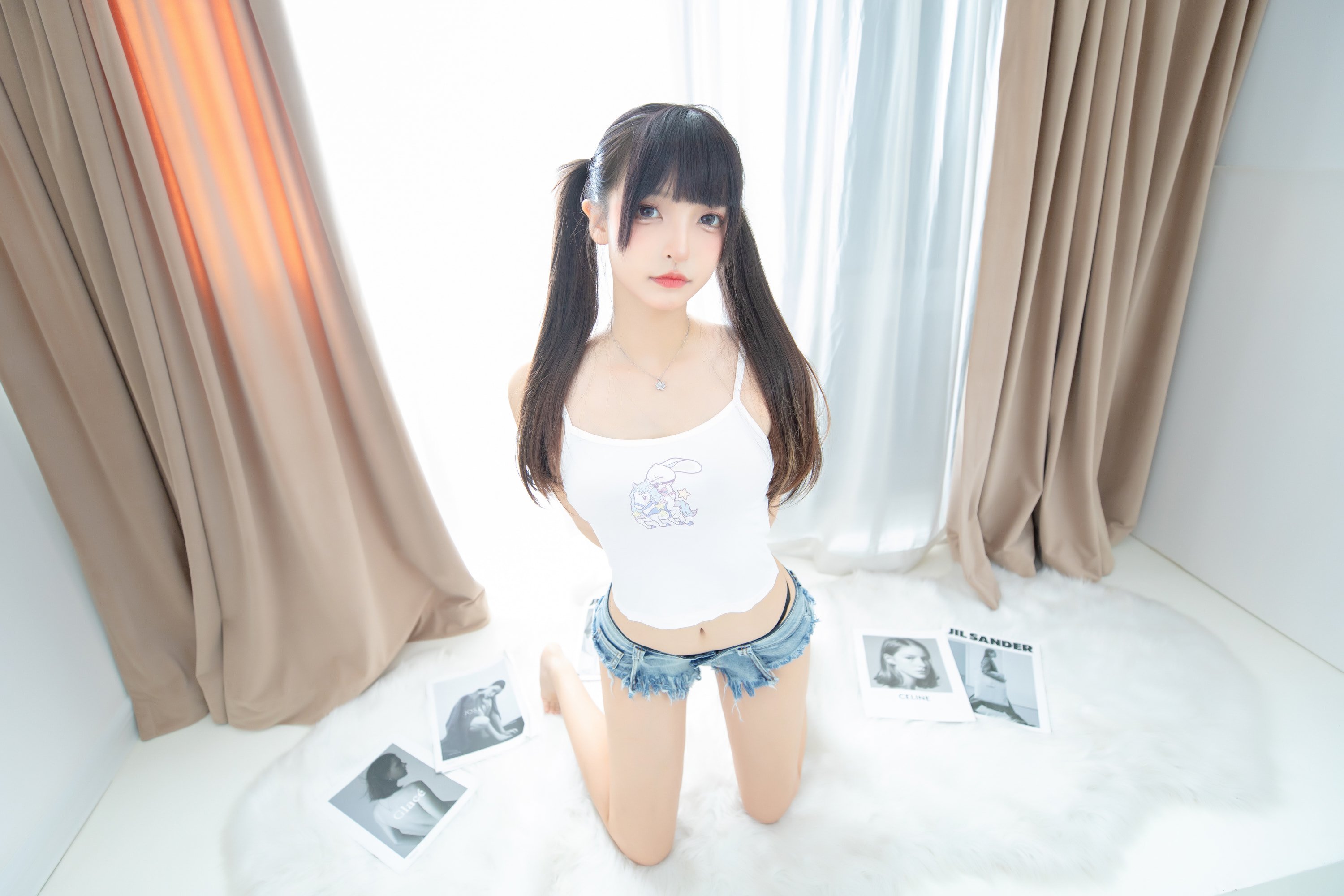 神樂坂真冬 - 牛仔兔兔