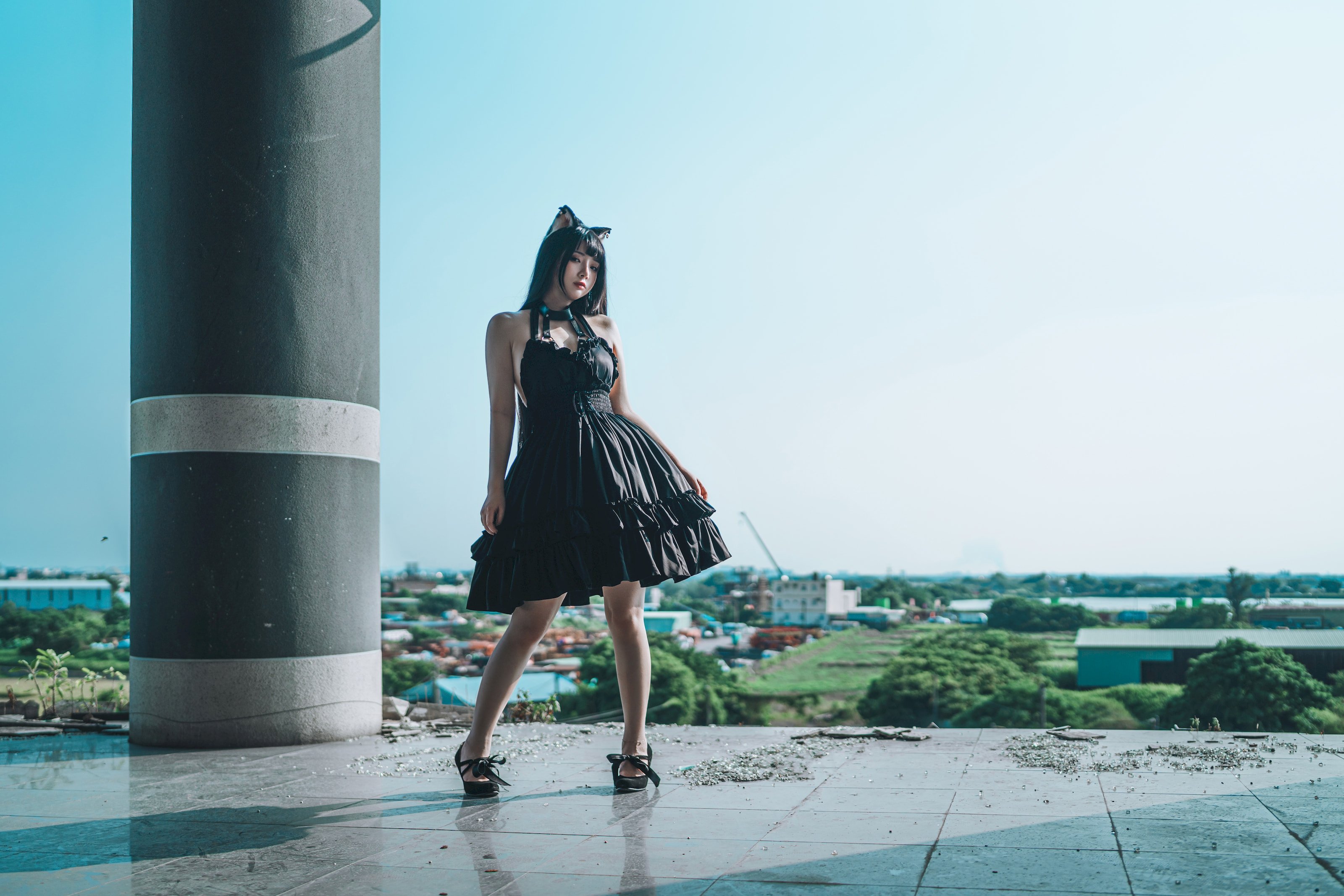 ลั่วลั่วรากุ – แมวดำ