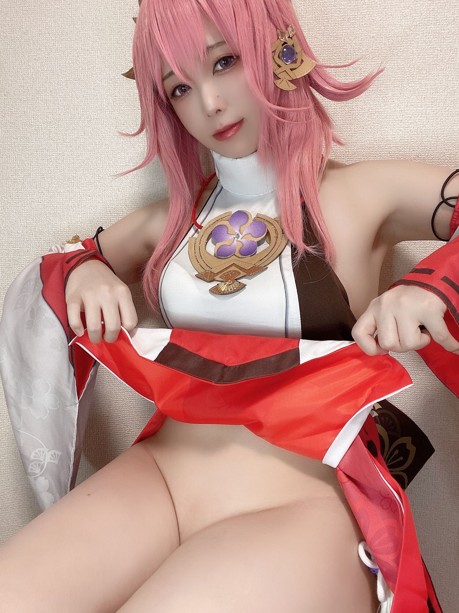 里祖娜 - 八重神子 Cosplay 自拍照片集