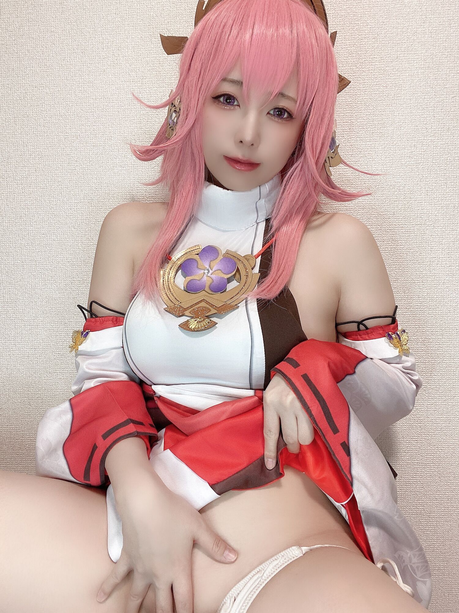 里祖娜 - 八重神子 Cosplay 自拍照片集