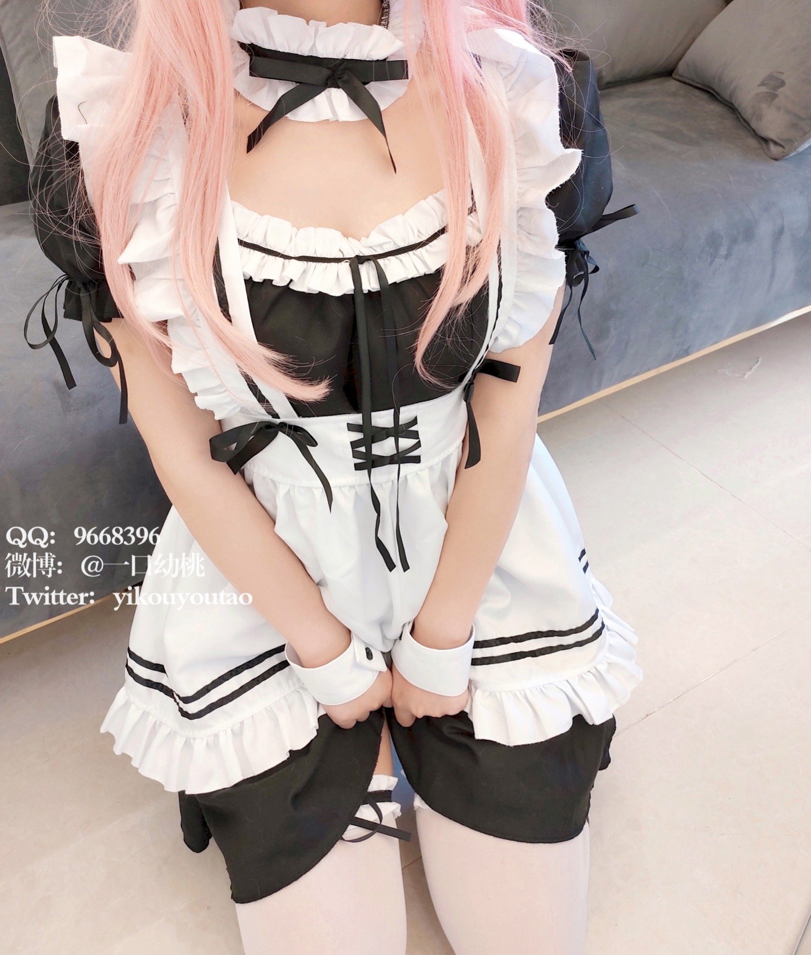 一口幼桃【萌白酱】高価な復帰初作メイド服