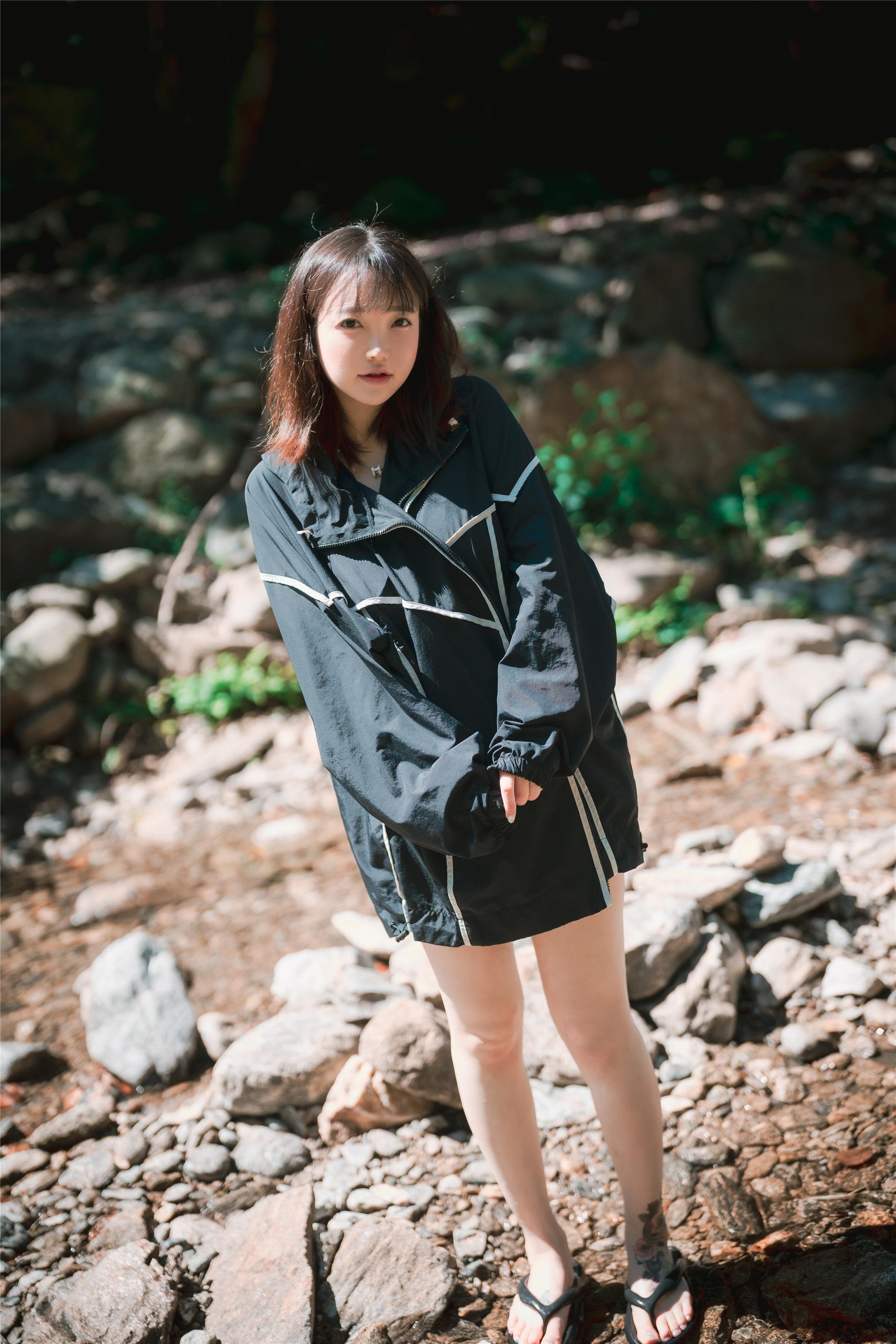 DJAWA Photo - Son Ye-Eun (ᄀ) - A Girl in Nature 120P