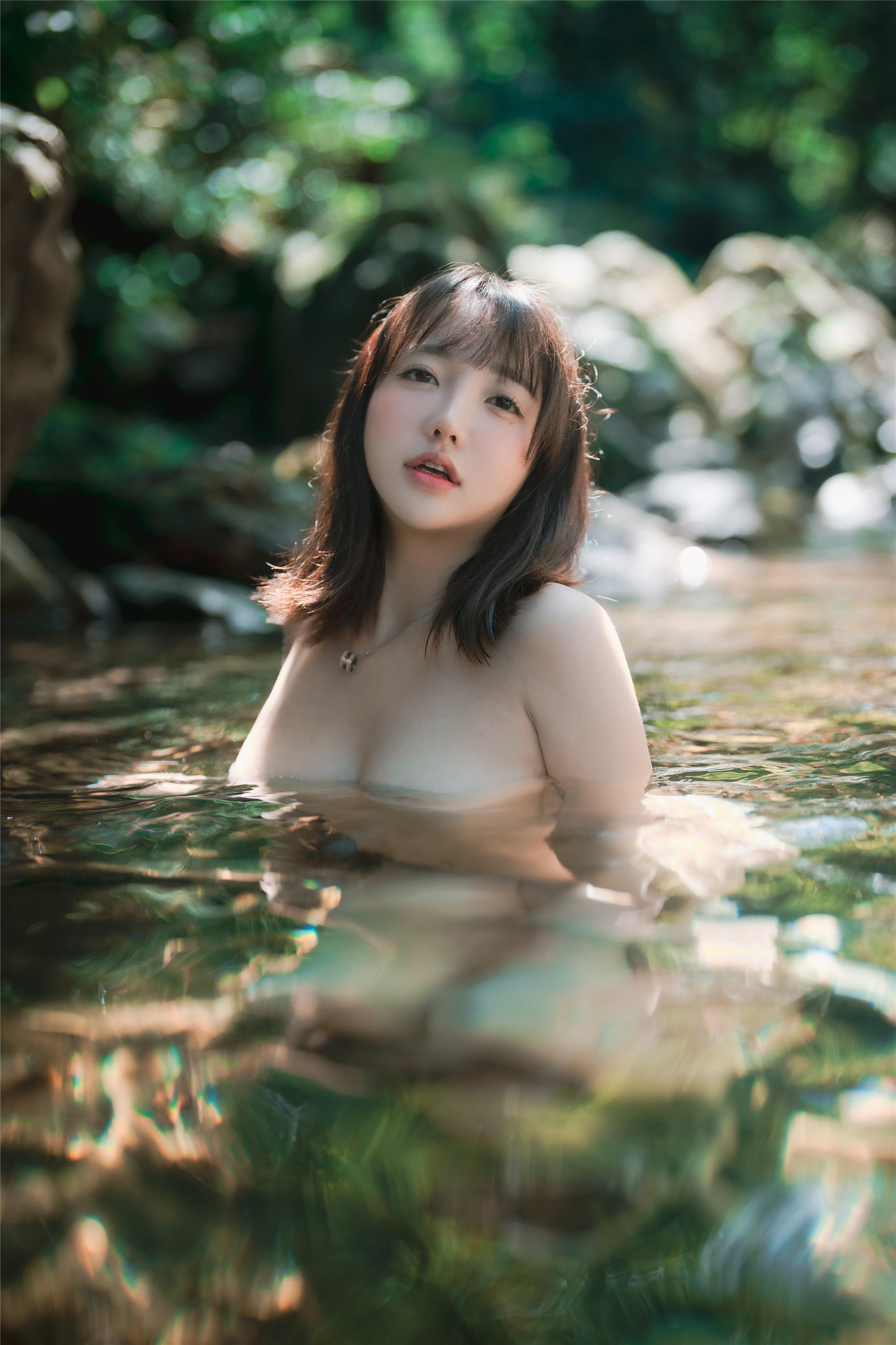 DJAWA Photo - Son Ye-Eun (ᄀ) - A Girl in Nature 120P