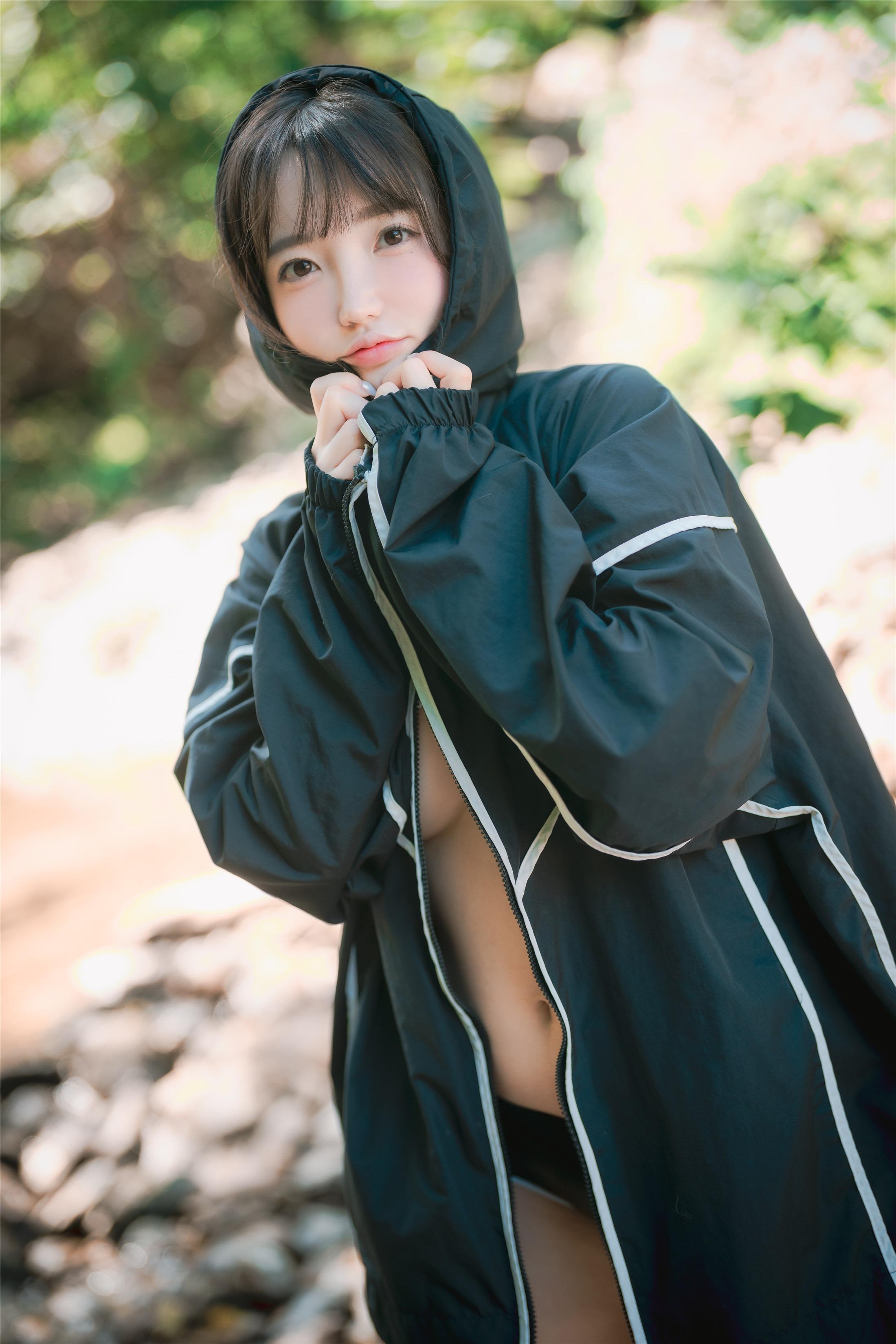 DJAWA Photo - Son Ye-Eun (ᄀ) - A Girl in Nature 120P