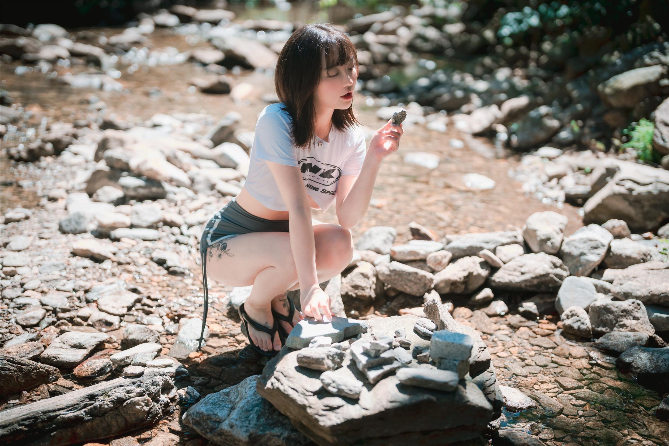 DJAWA Photo - Son Ye-Eun (ᄀ) - A Girl in Nature 120P