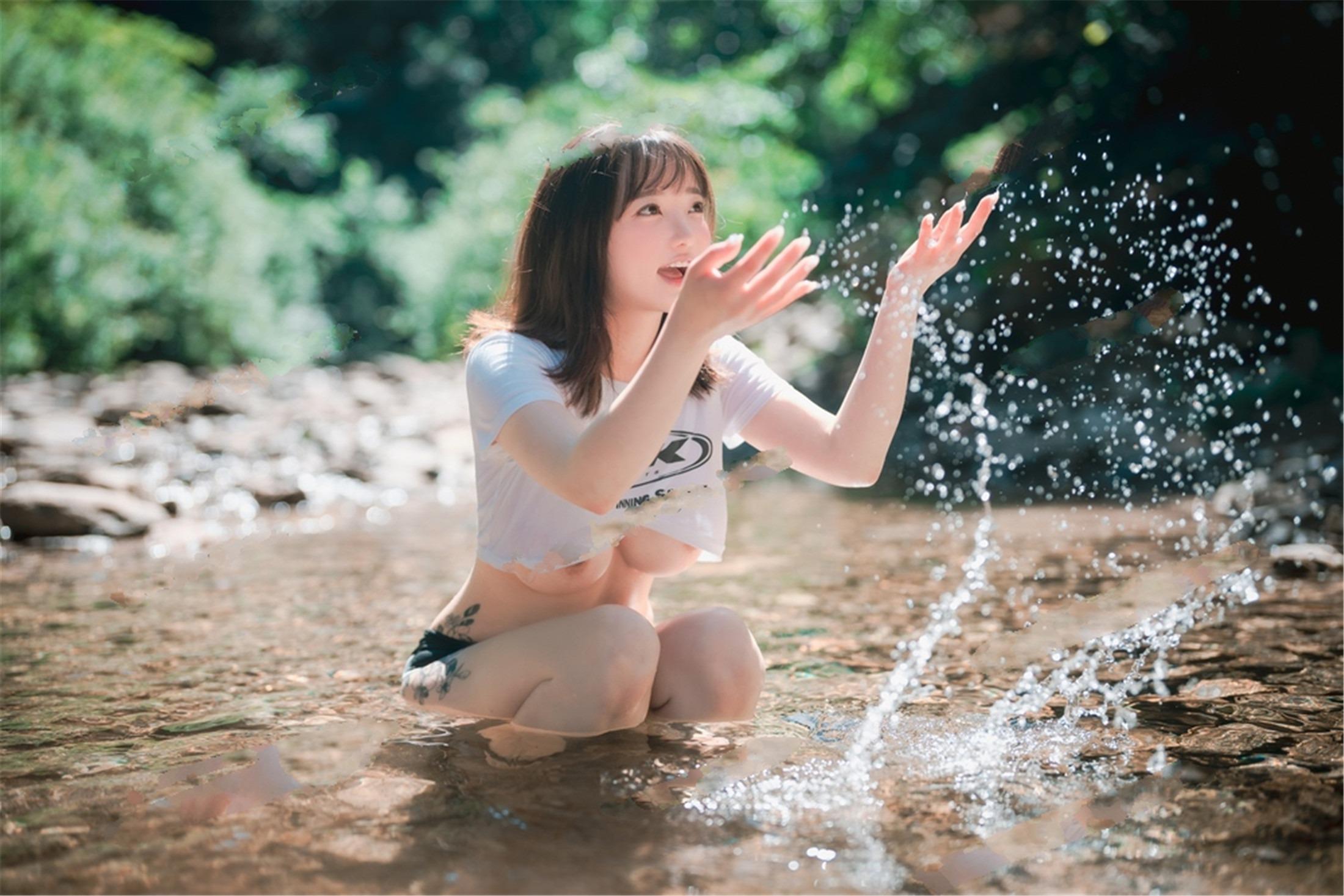 DJAWA Photo - Son Ye-Eun (ᄀ) - A Girl in Nature 120P