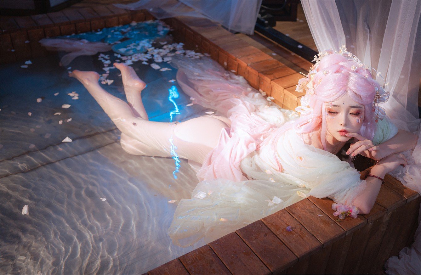 喵小吉临江仙国风Cosplay写真