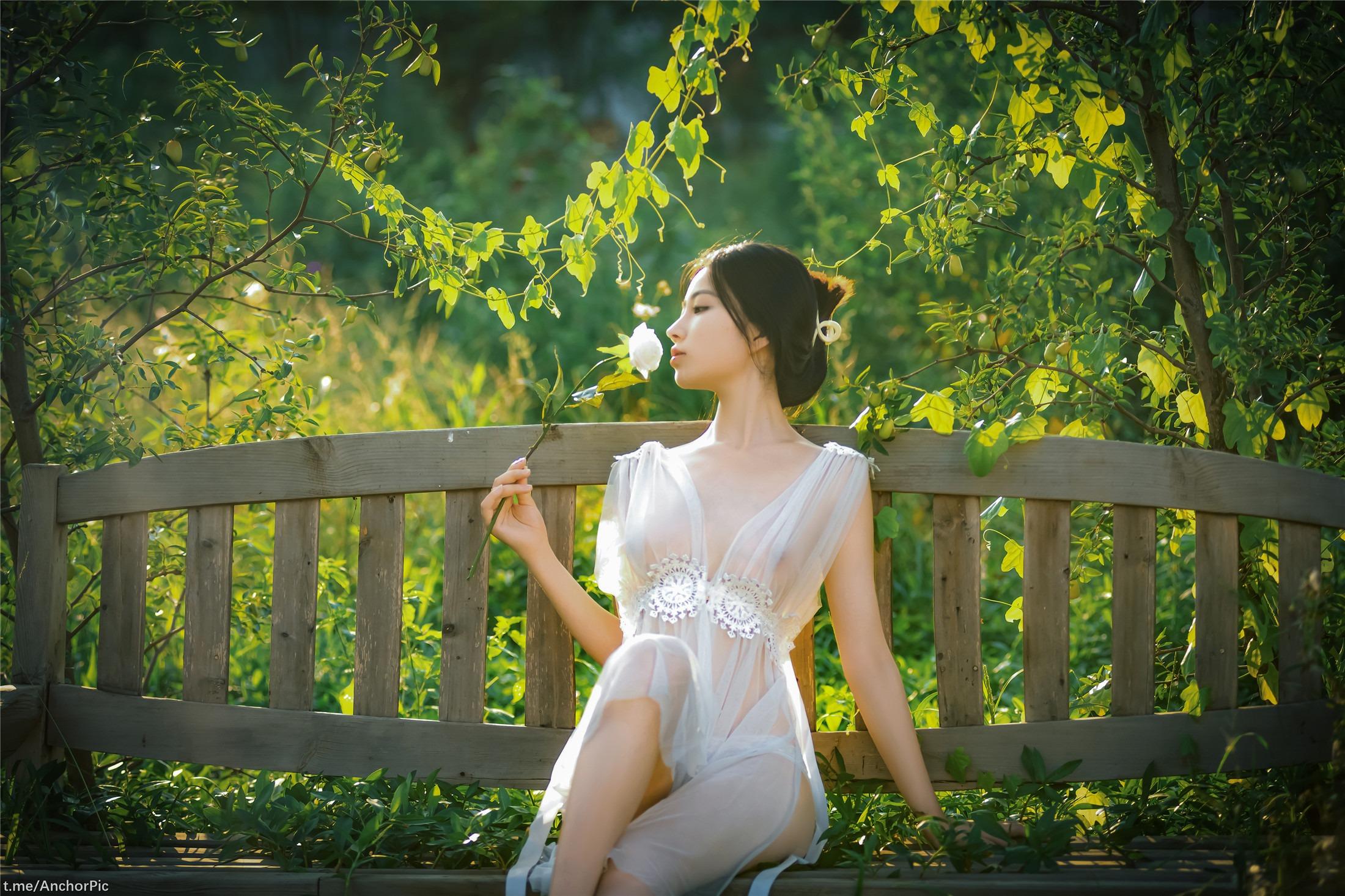 年年 – 神明之女 40P
