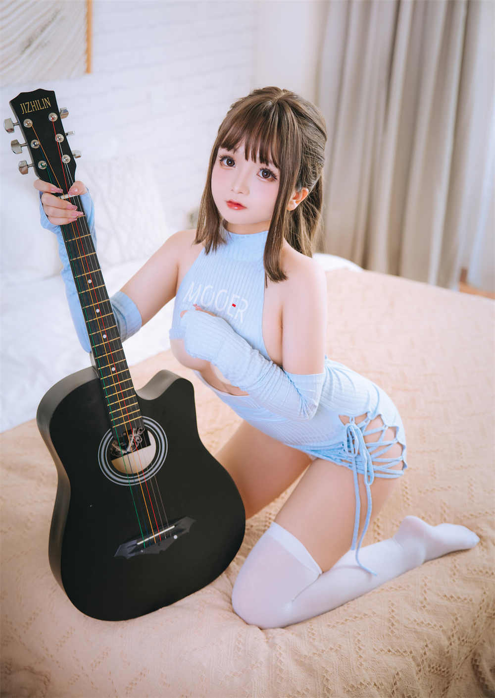 Rina Jiao, Em Gái Guitar
