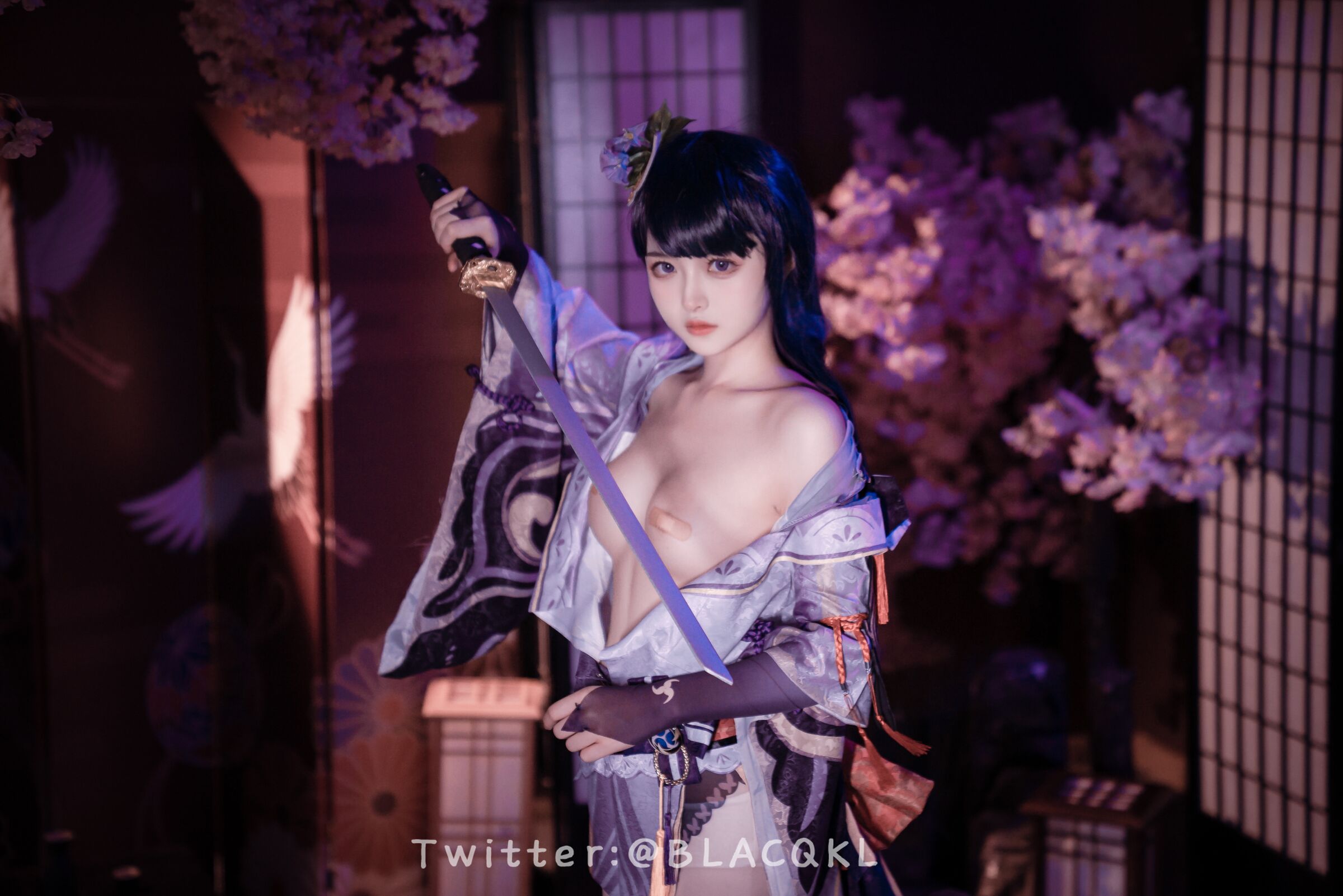 Bai Li loves to eat chocolate - Raiden Shogun