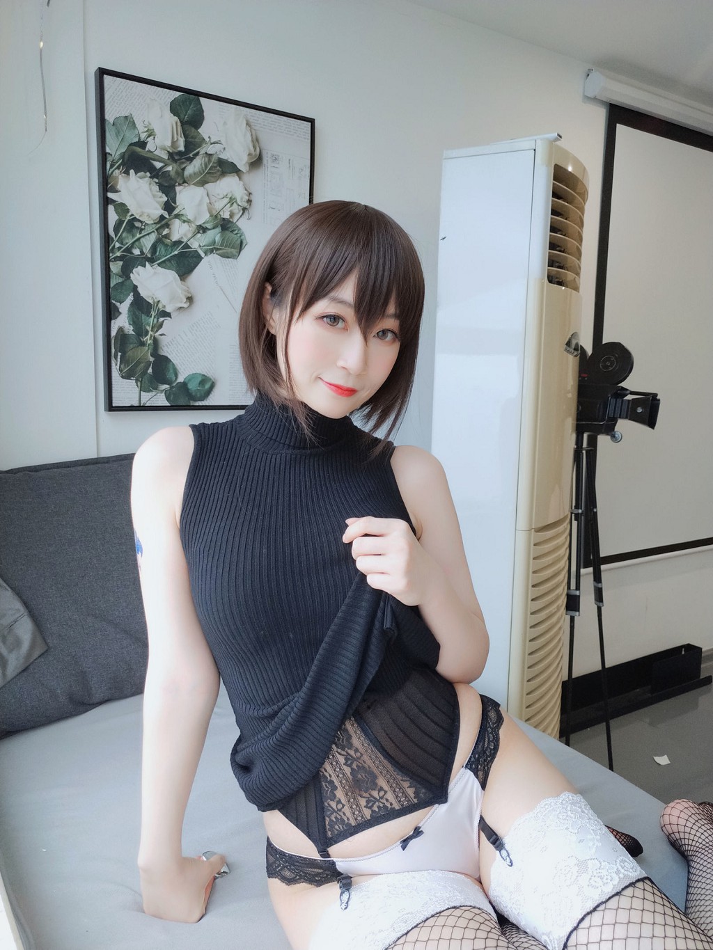 COSER白银81《黑色包臀裙》 [Cosplay少女] 写真集[35P]