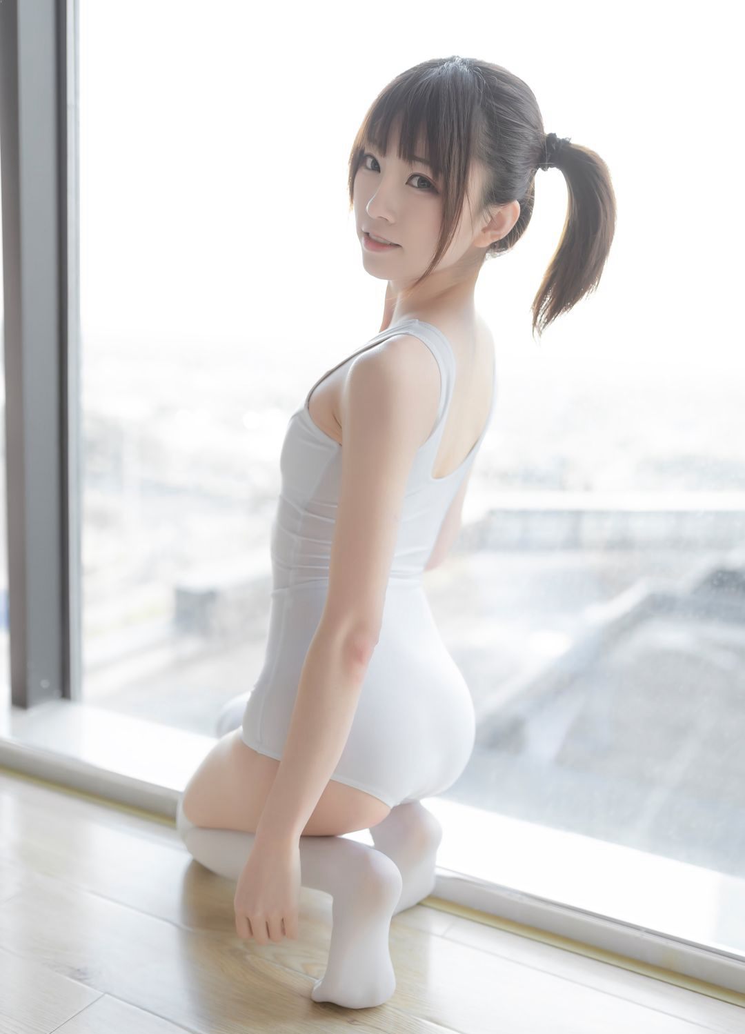 Large-scale JK white silk super dirty Cosplay fan service temptation white stockings images