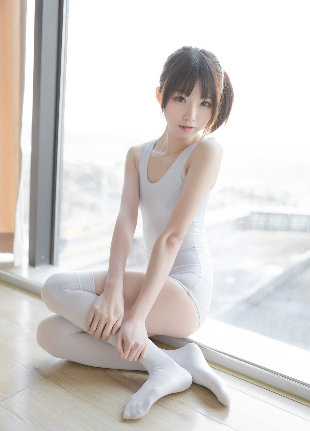 Large-scale JK white silk super dirty Cosplay fan service temptation white stockings images