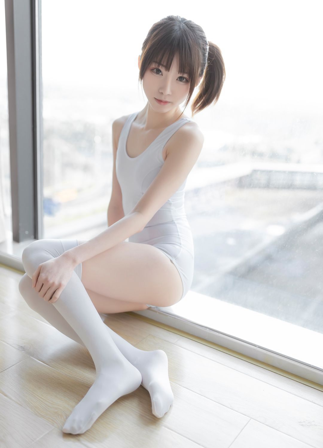 Large-scale JK white silk super dirty Cosplay fan service temptation white stockings images