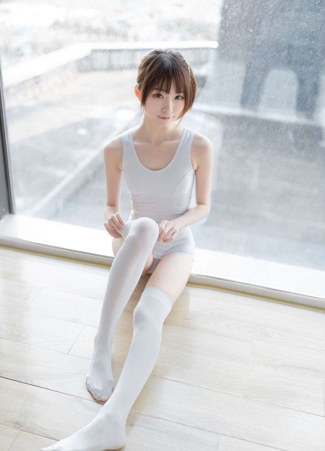 Large-scale JK white silk super dirty Cosplay fan service temptation white stockings images