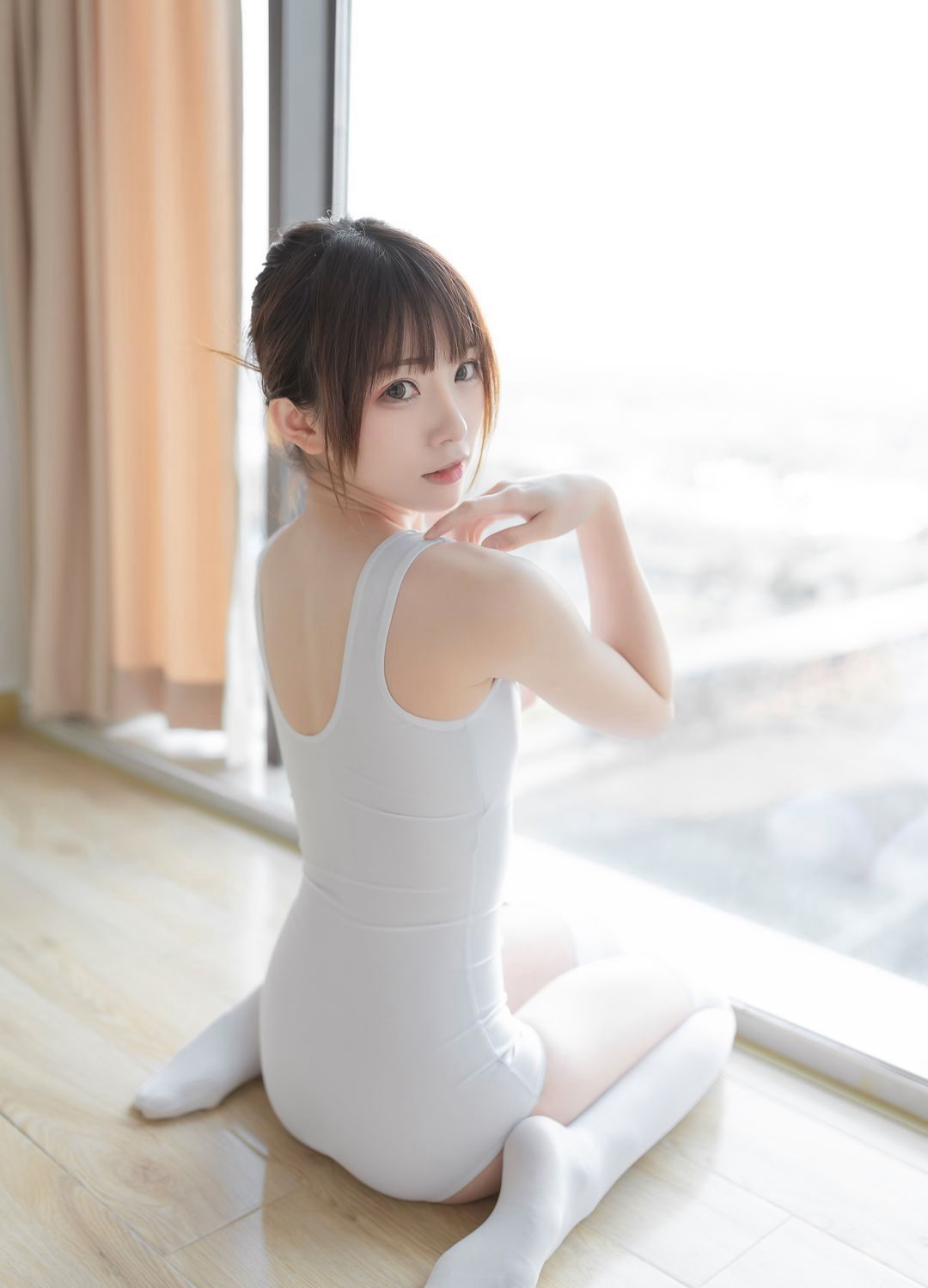 Large-scale JK white silk super dirty Cosplay fan service temptation white stockings images