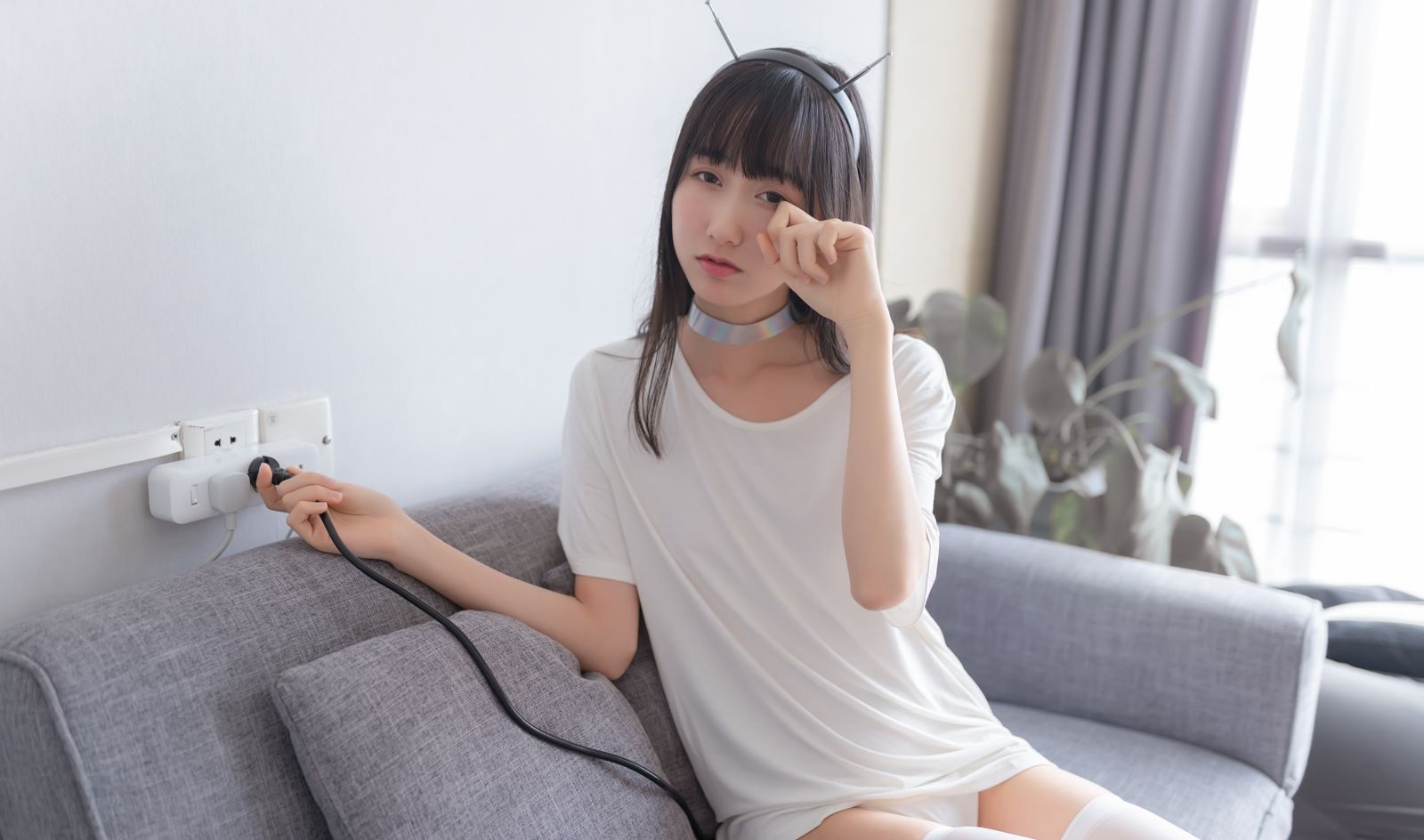 Cosplay極品黑絲大尺度超污白絲美腿美女福利圖