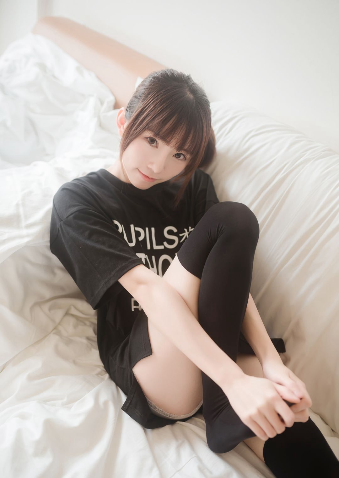 JK Uniform Sexy Beautiful Woman Black Over-Knee Socks Cosplay Large-Scale Images