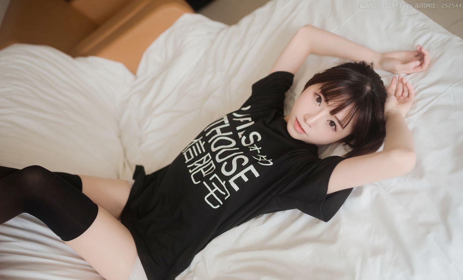 JK Uniform Sexy Beautiful Woman Black Over-Knee Socks Cosplay Large-Scale Images