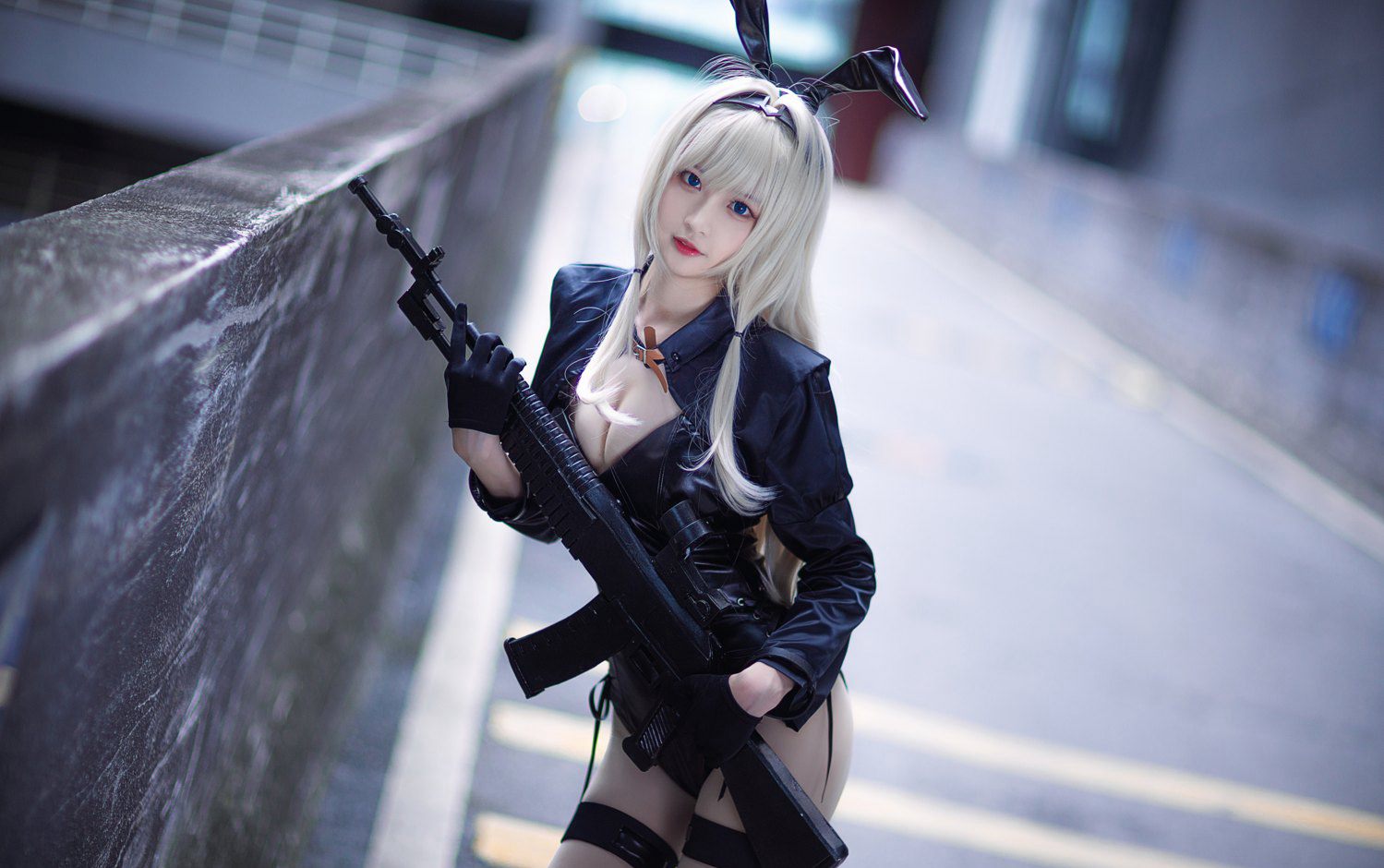 คอสเพลย์ สาวสวย น่านกง เซ็กซี่ ถุงน่อง ถ่ายนอกสถานที่ ภาพถ่ายขนาดใหญ่