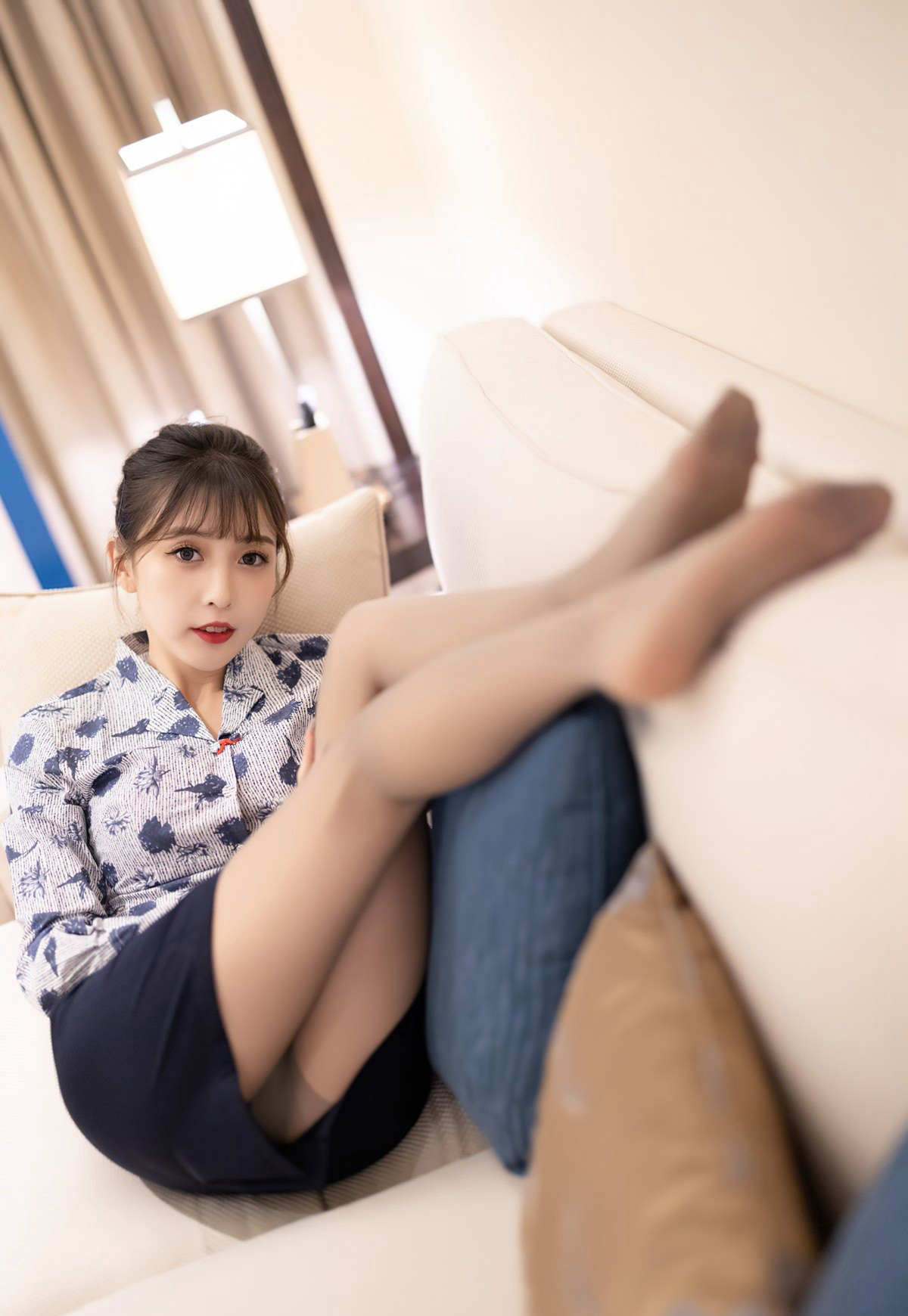 性感空姐林星阑制服丁字裤诱惑酒店跪爬性感翘臀灰丝袜无内诱惑