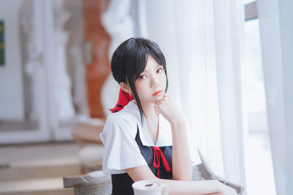 桜桃喵《四宫辉夜》 [萝莉COS] 写真集[10P]