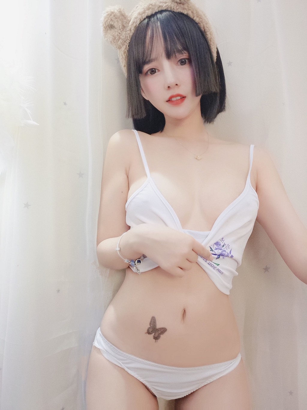 COSER米线线sama《小可爱熊妹》 [Cosplay少女] 写真集[32P]