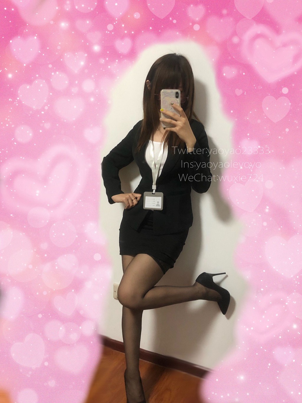 ヨーヨーレヨーヨー 《小秘書絲》 [コスプレ美女] 写真集[54P