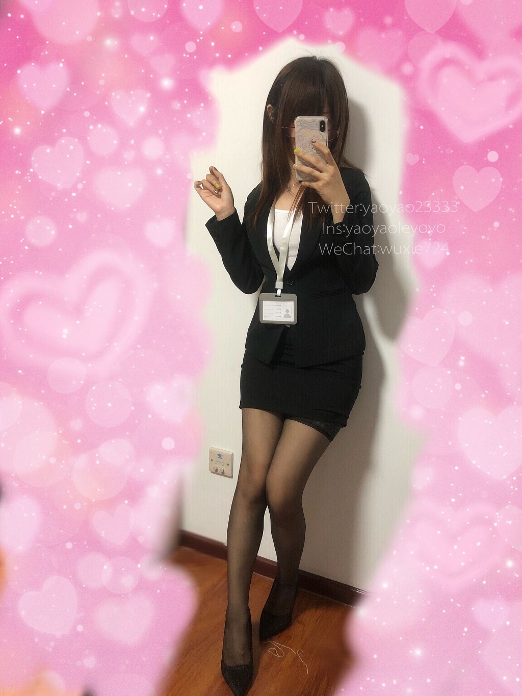 ヨーヨーレヨーヨー 《小秘書絲》 [コスプレ美女] 写真集[54P