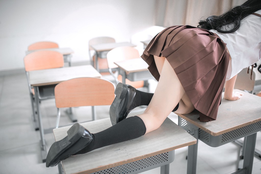 疯猫ss 水手服和睡衣 Cosplay 写真 57P