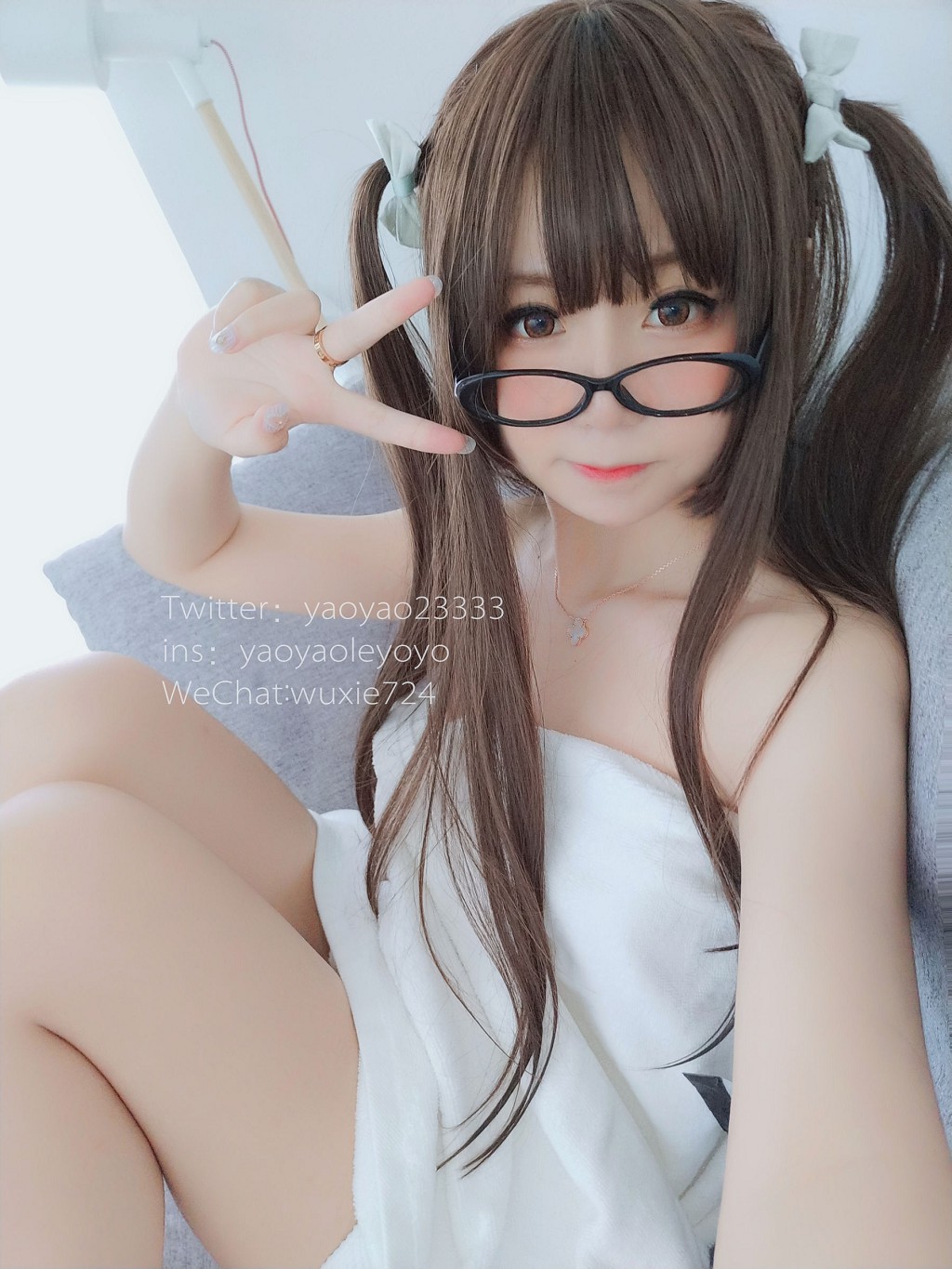 摇摇乐yoyo《浴巾风情》 [Cosplay福利] 写真集[46P]
