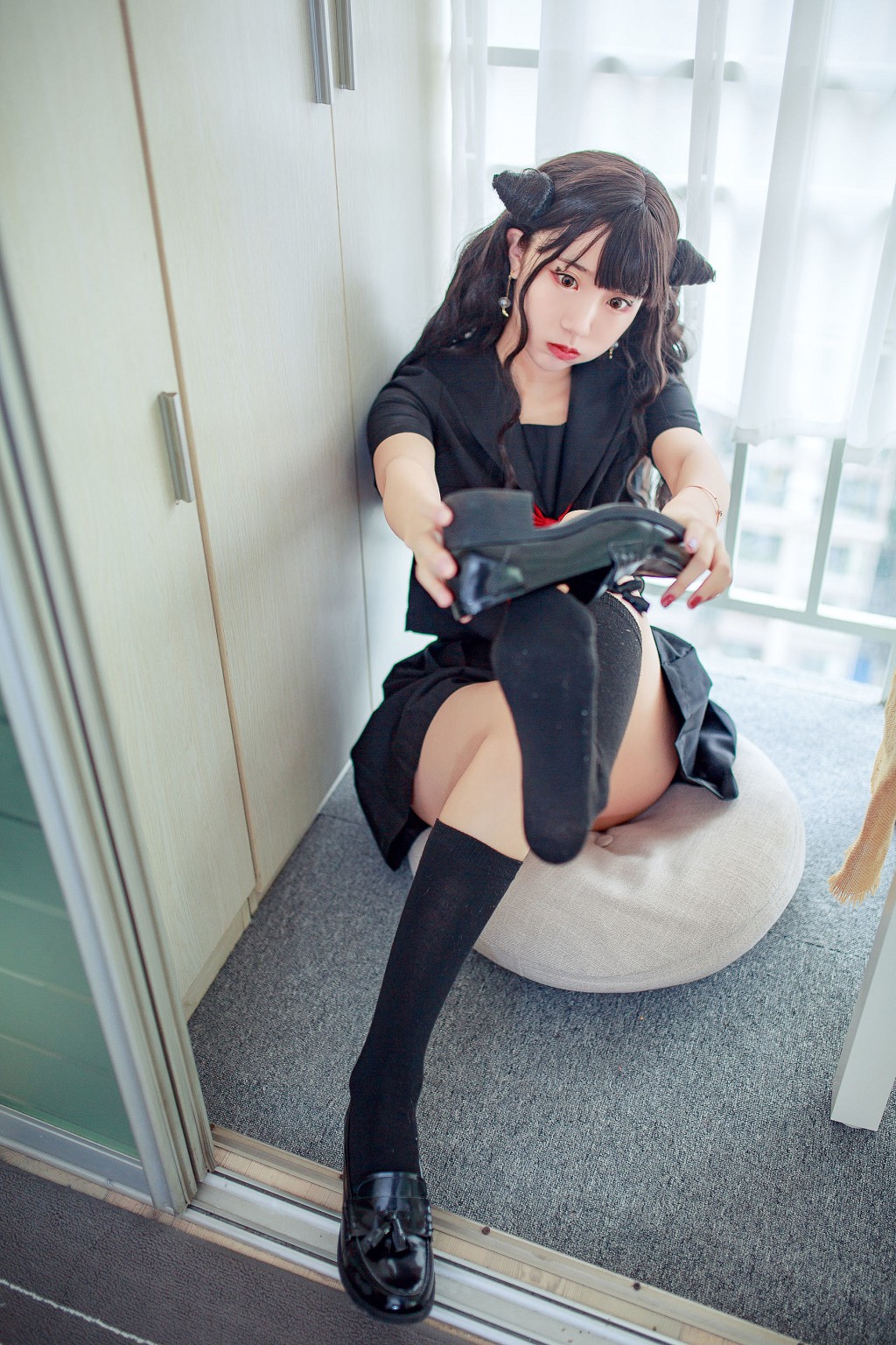 COSER黑川《小恶魔JK》 [Cosplay福利] 写真集[32P]
