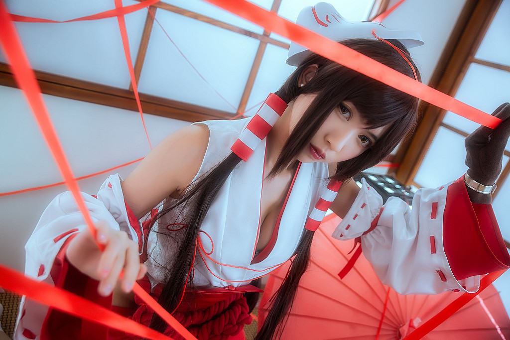 COSER鳗鱼霏儿 《巫女+兽耳+蕾丝女仆》 [Cosplay福利] 写真集[30P]