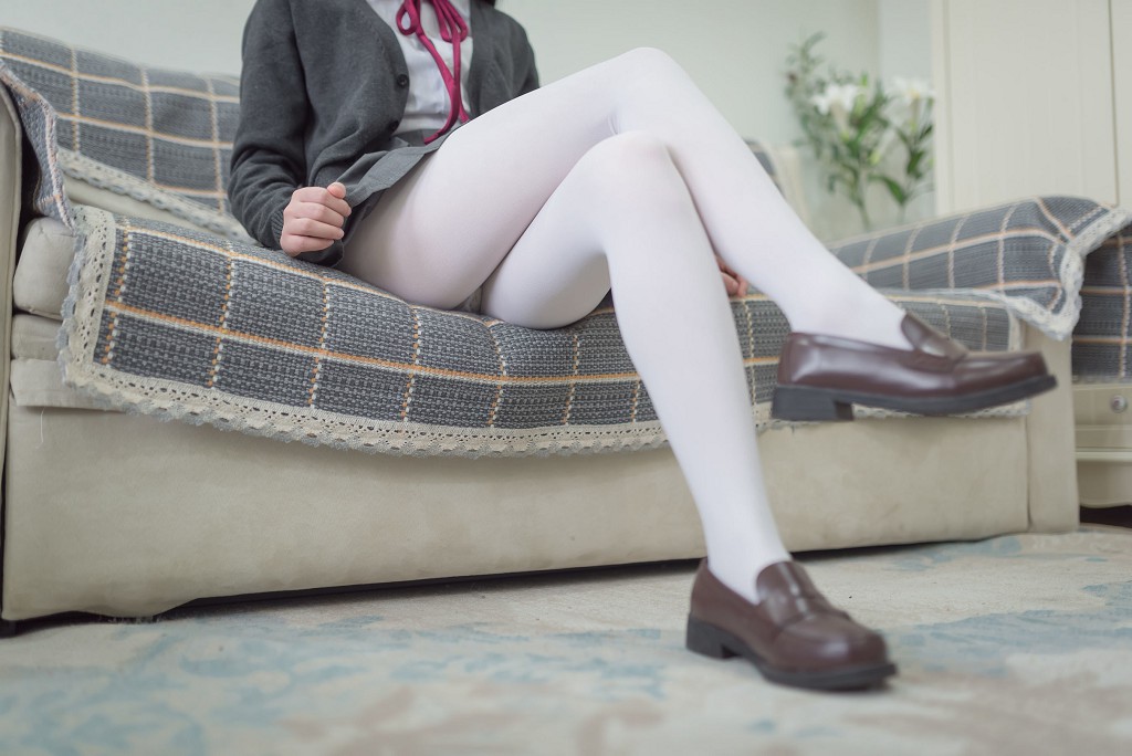 雪琪SAMA 《JK白丝》 [福利Cosplay] 写真集[46P]