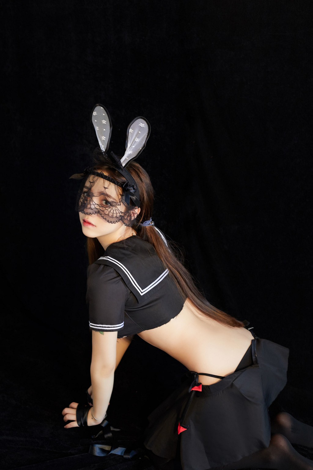COSER洛丽塔大哥《兔女郎》 [Cosplay美女] 写真集[18P]