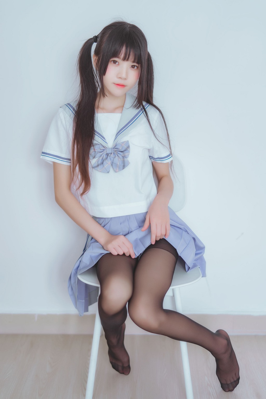 桜桃喵《校服黑丝》 [Cosplay美女] 写真集[49P]