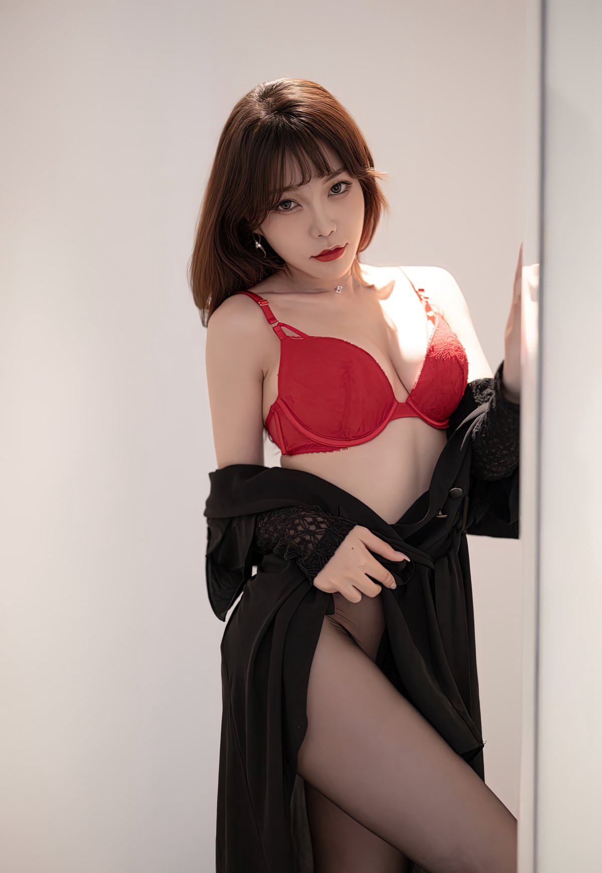 芝芝Booty翘臀丁字裤美女黑丝袜高跟性感秘书高翘臀