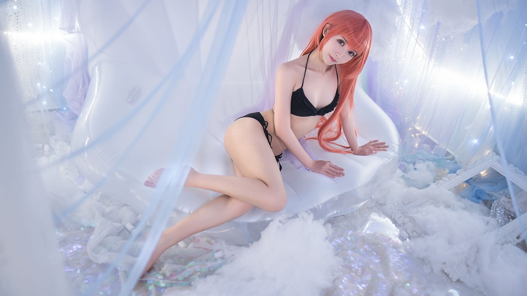 Eel Fish Fei'er "Azur Lane + Qipao + Red-Haired Witch" [Cosplay Beauty] Photobook [34P