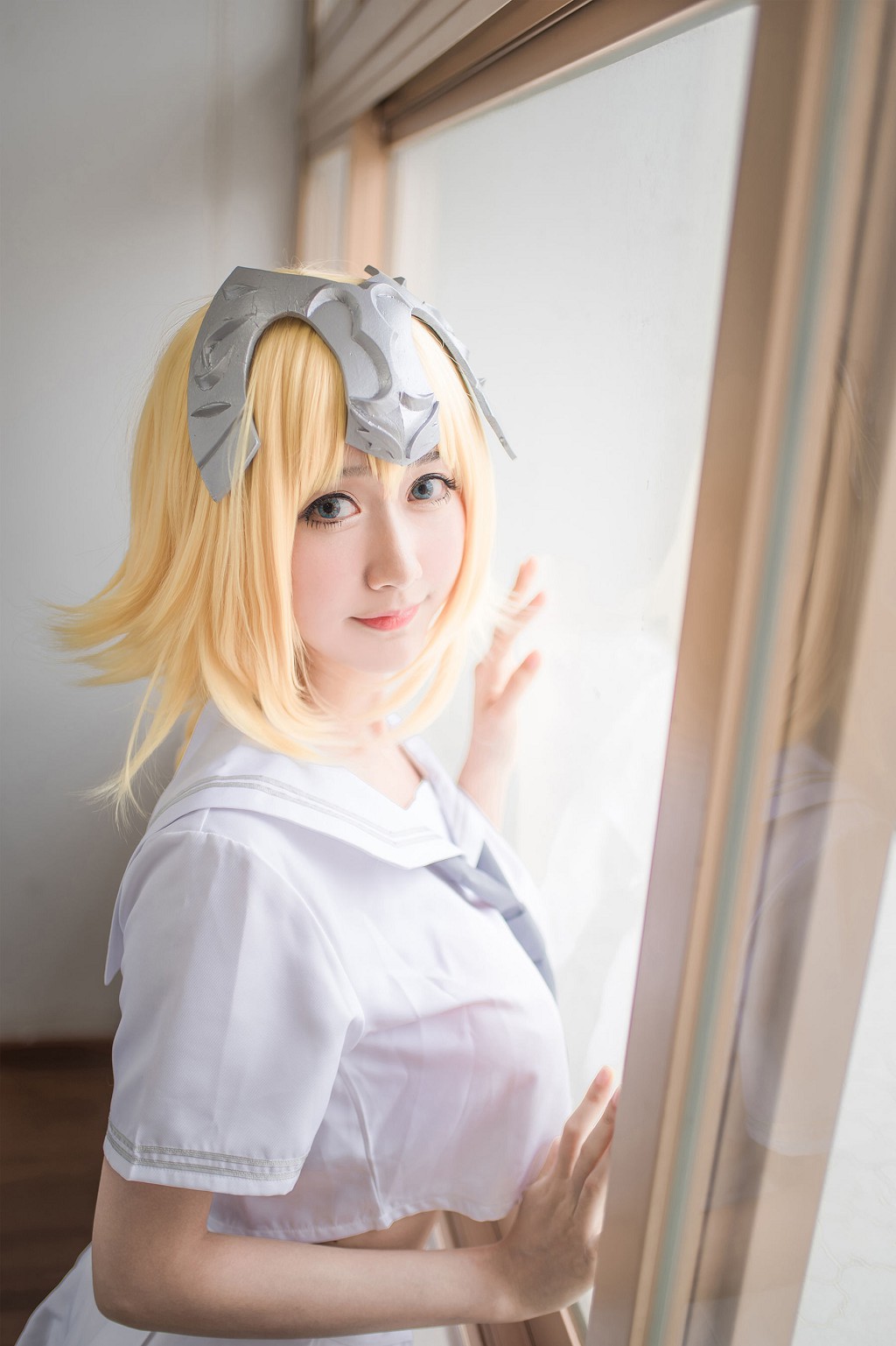 Mu Mian Mian "Joan of Arc (White)" [Cosplayer Beauty] Photobook [28P