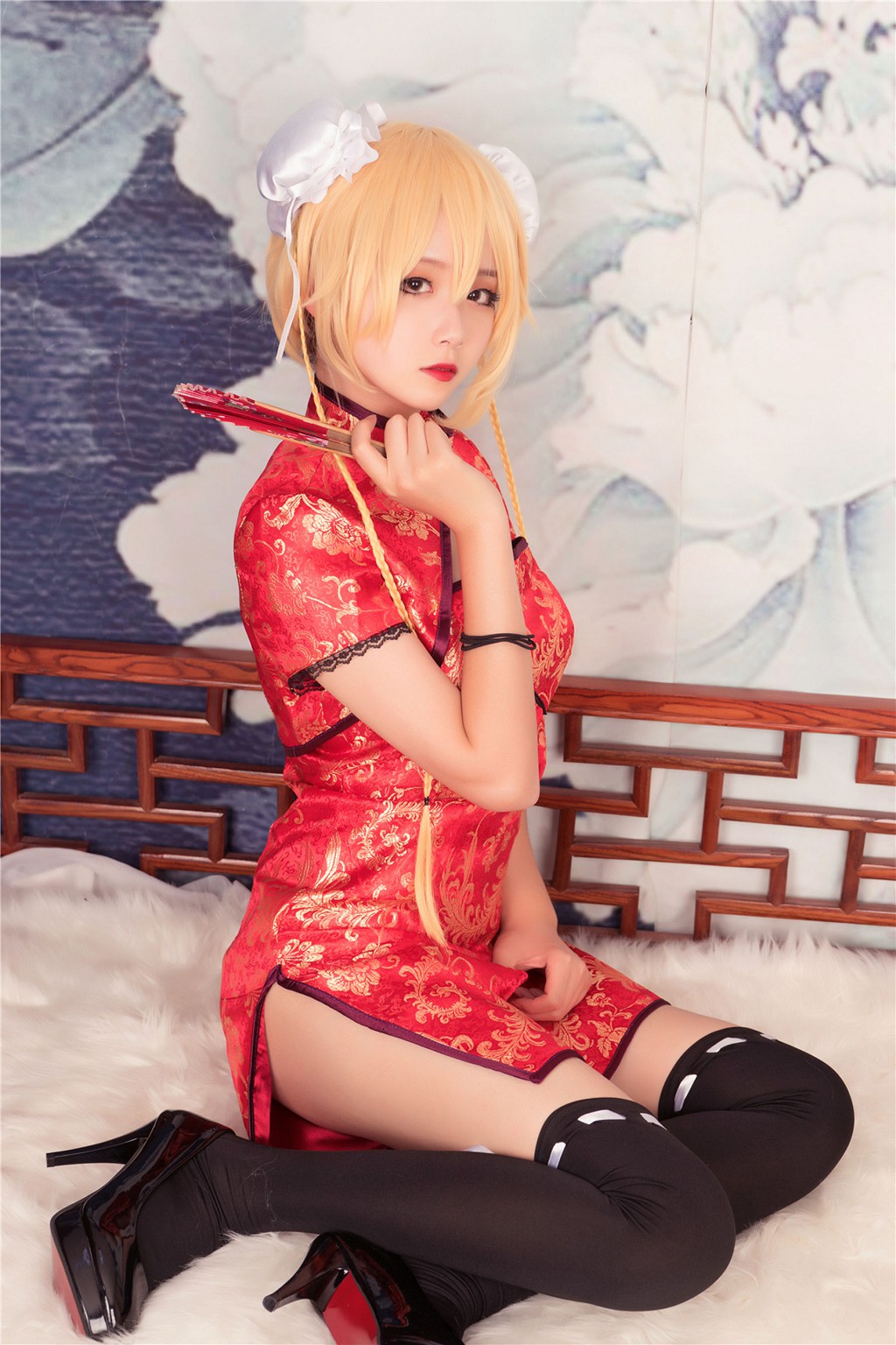 Phong Chi Linh Vực] NO.164 Áo Qipao Đỏ Tất Đen COS - Bộ sưu tập ảnh [40 trang
