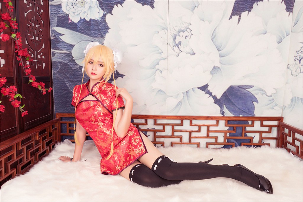Phong Chi Linh Vực] NO.164 Áo Qipao Đỏ Tất Đen COS - Bộ sưu tập ảnh [40 trang