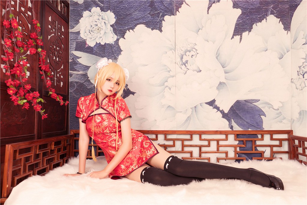 Realm of the Wind] No.164 Red Qipao Black Silk COS Photobook [40P