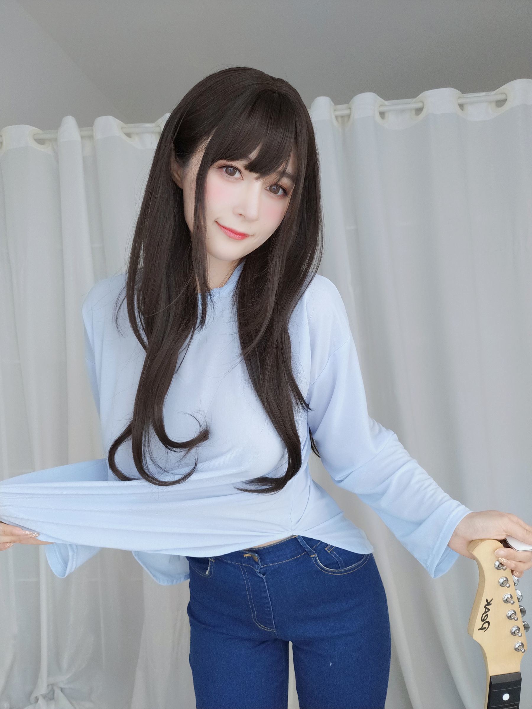 [网红COS] Coser小姐姐白银 - 妹は服を着てください