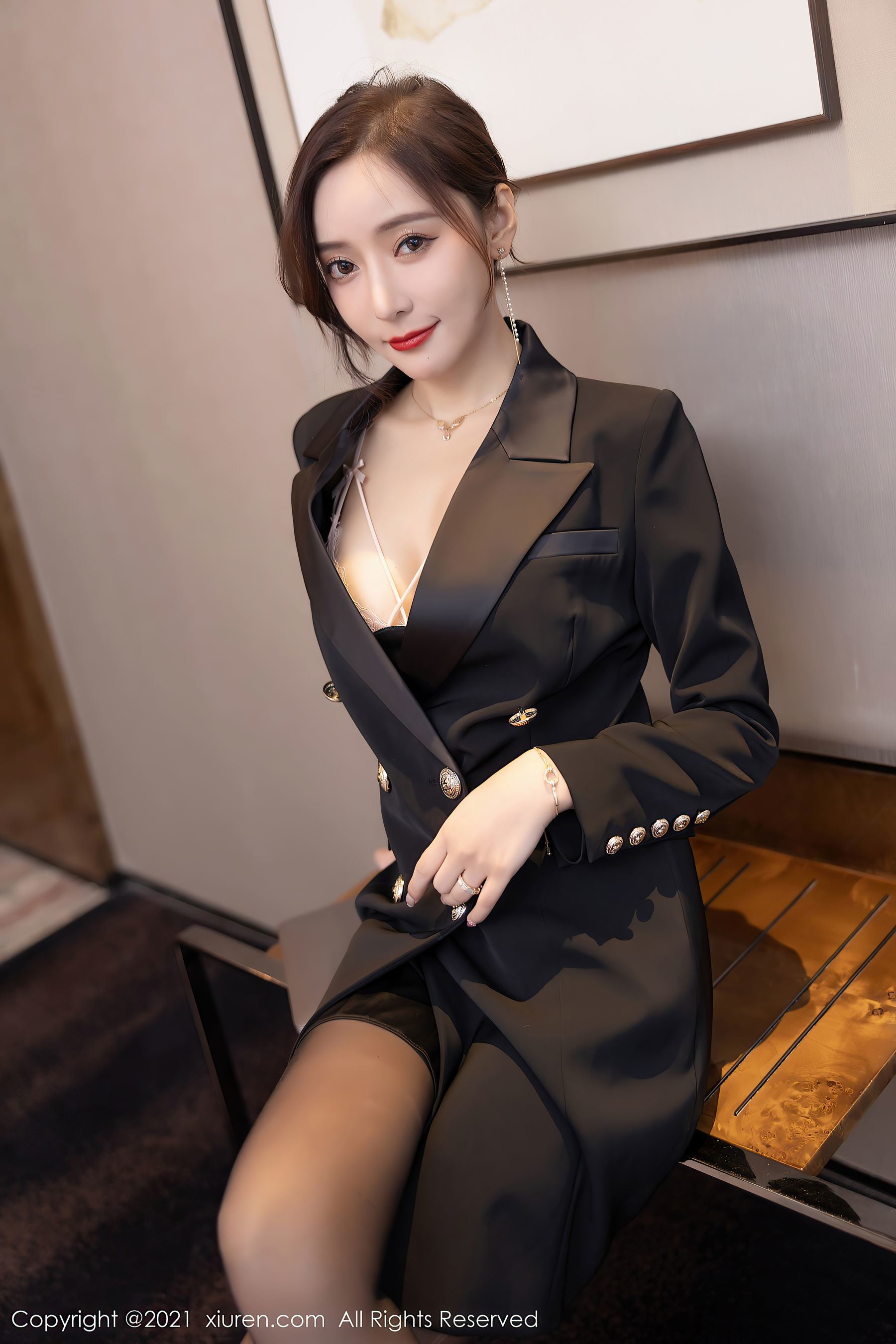 秀人 No.4293 王馨瑶Yanni 黑丝极品写真