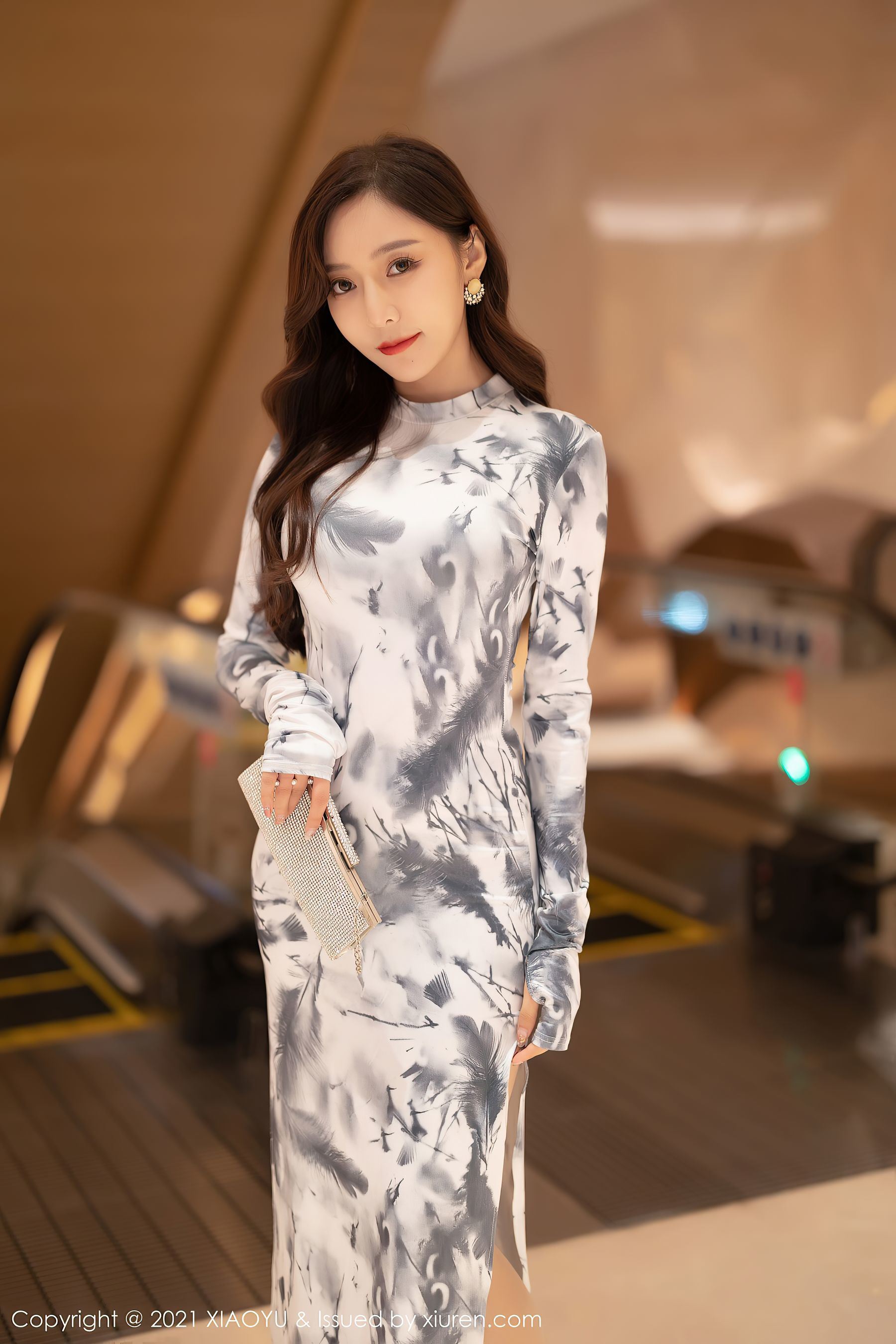 语画界XIAOYU Vol.652 王馨瑶Yanni旗袍御姐写真
