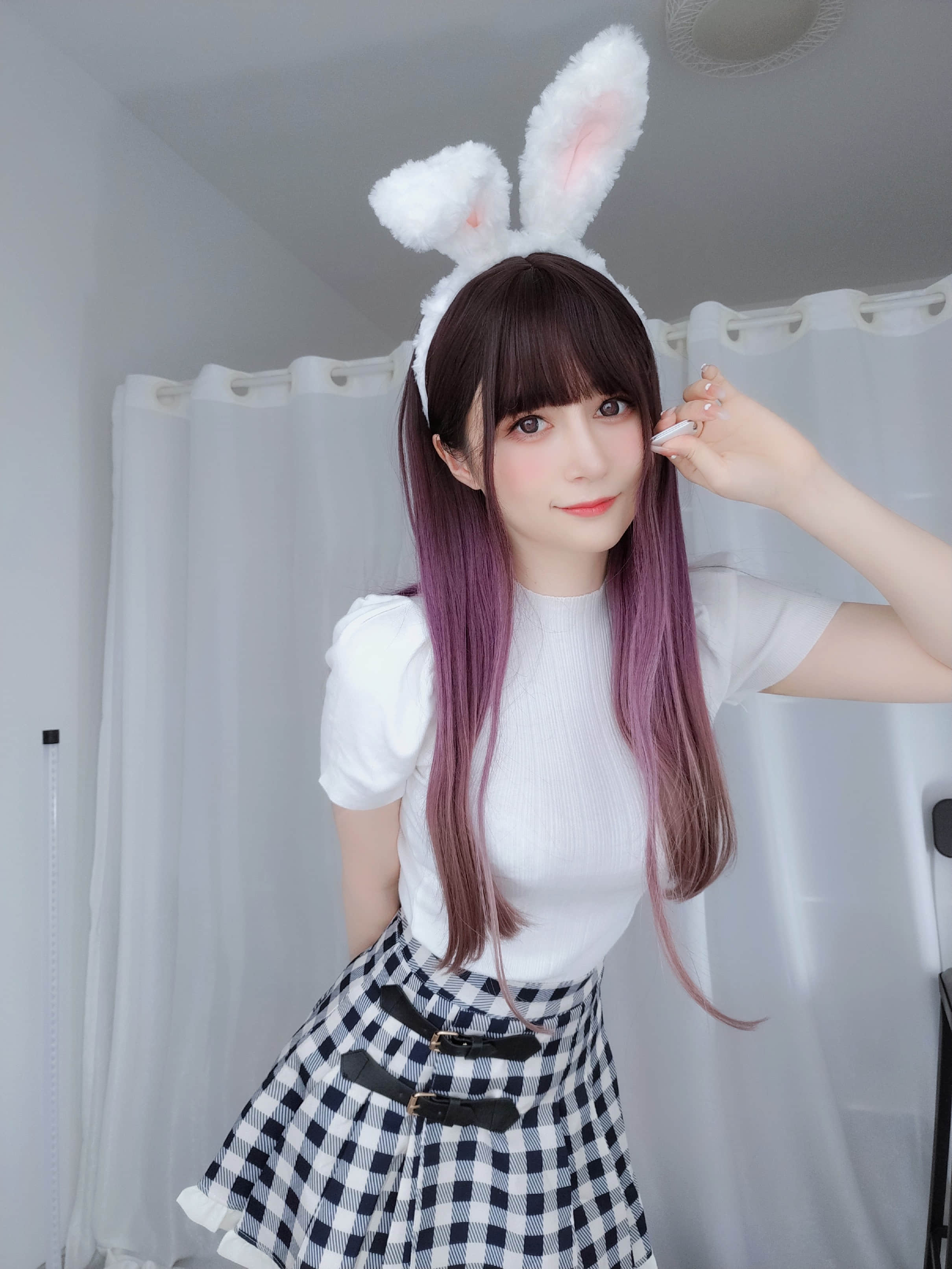 Coser ไบ้ยิน81 เล่ม 85: เซลฟี่