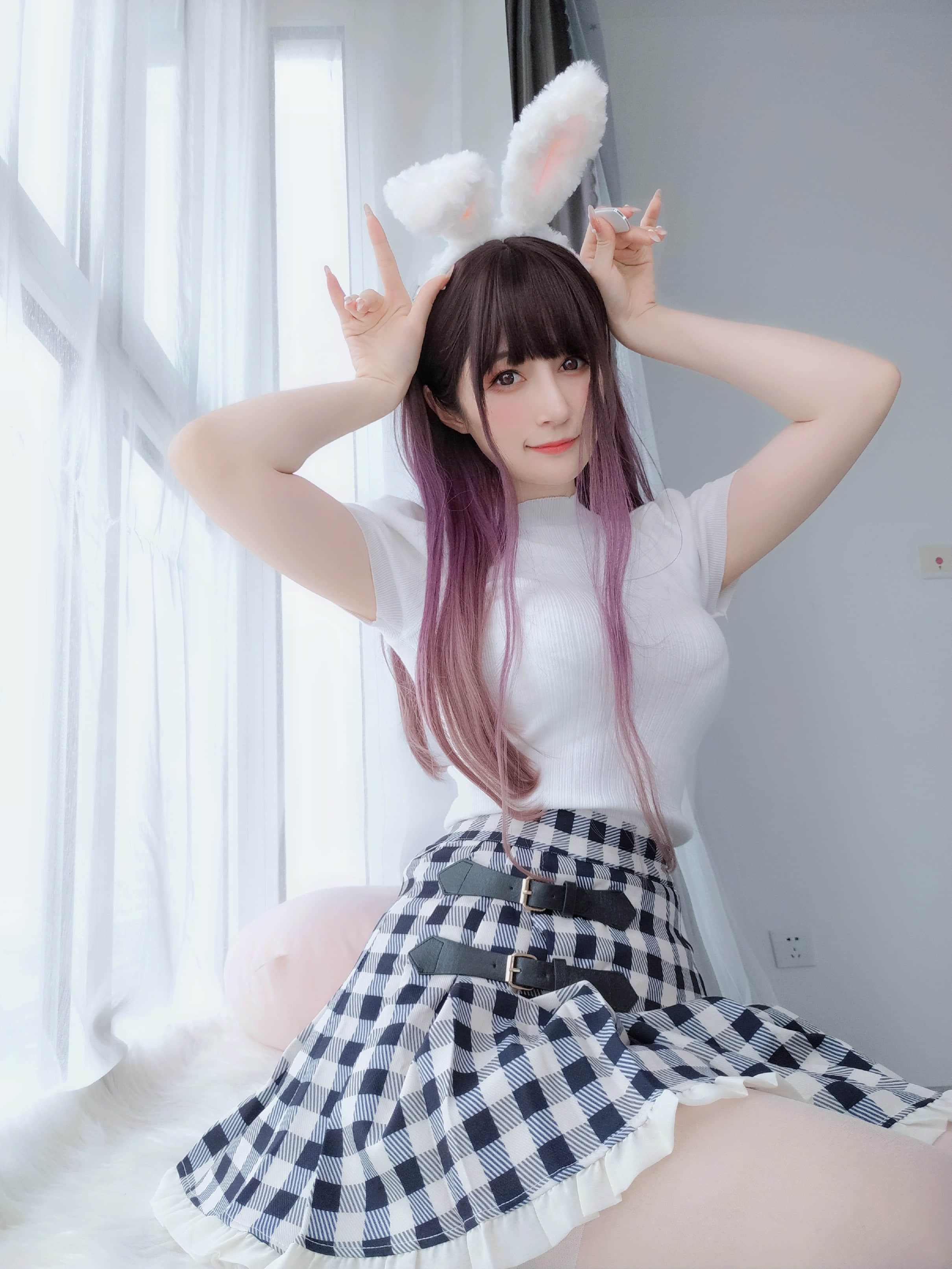 Coser ไบ้ยิน81 เล่ม 85: เซลฟี่