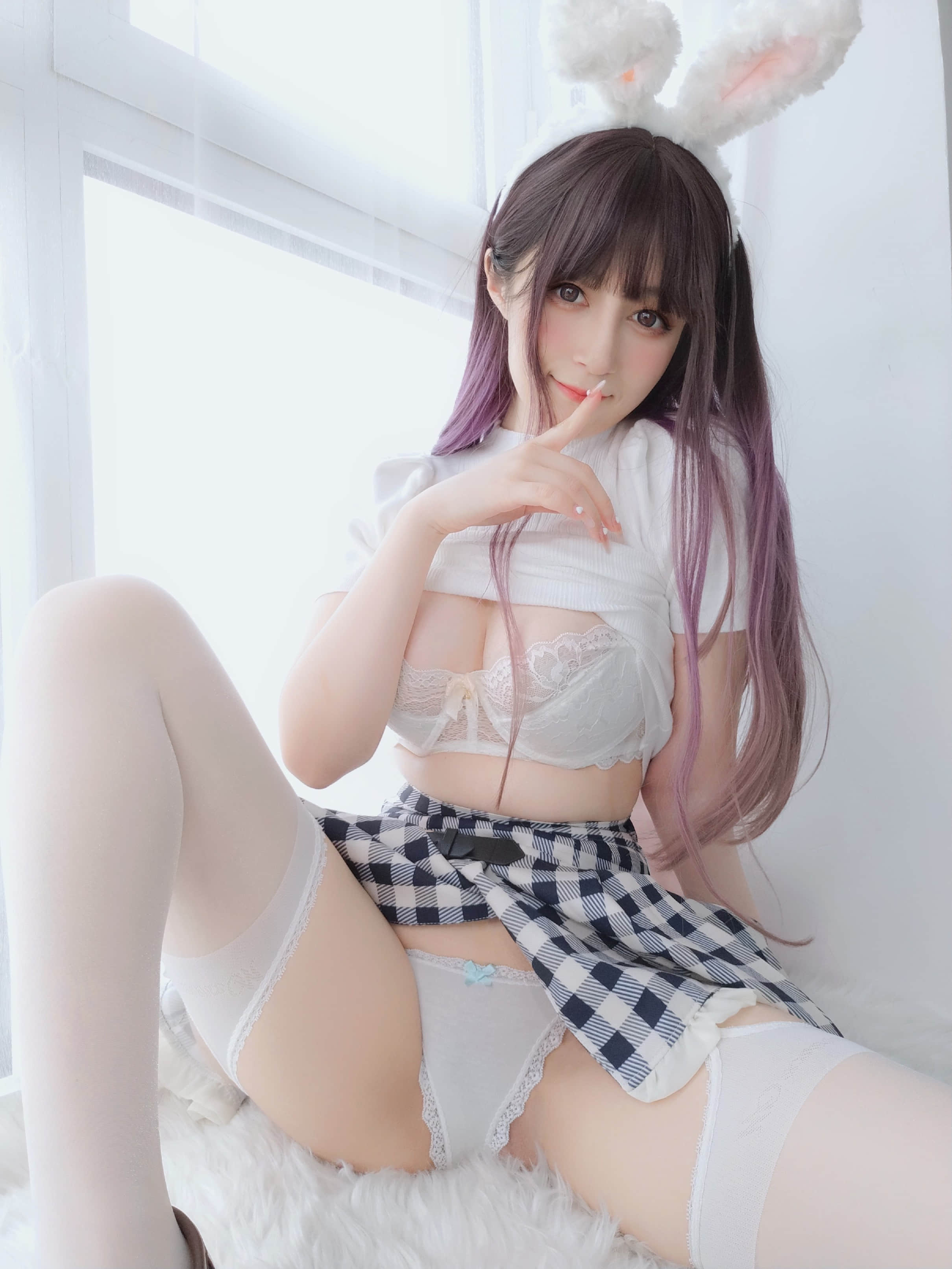 Coser ไบ้ยิน81 เล่ม 85: เซลฟี่
