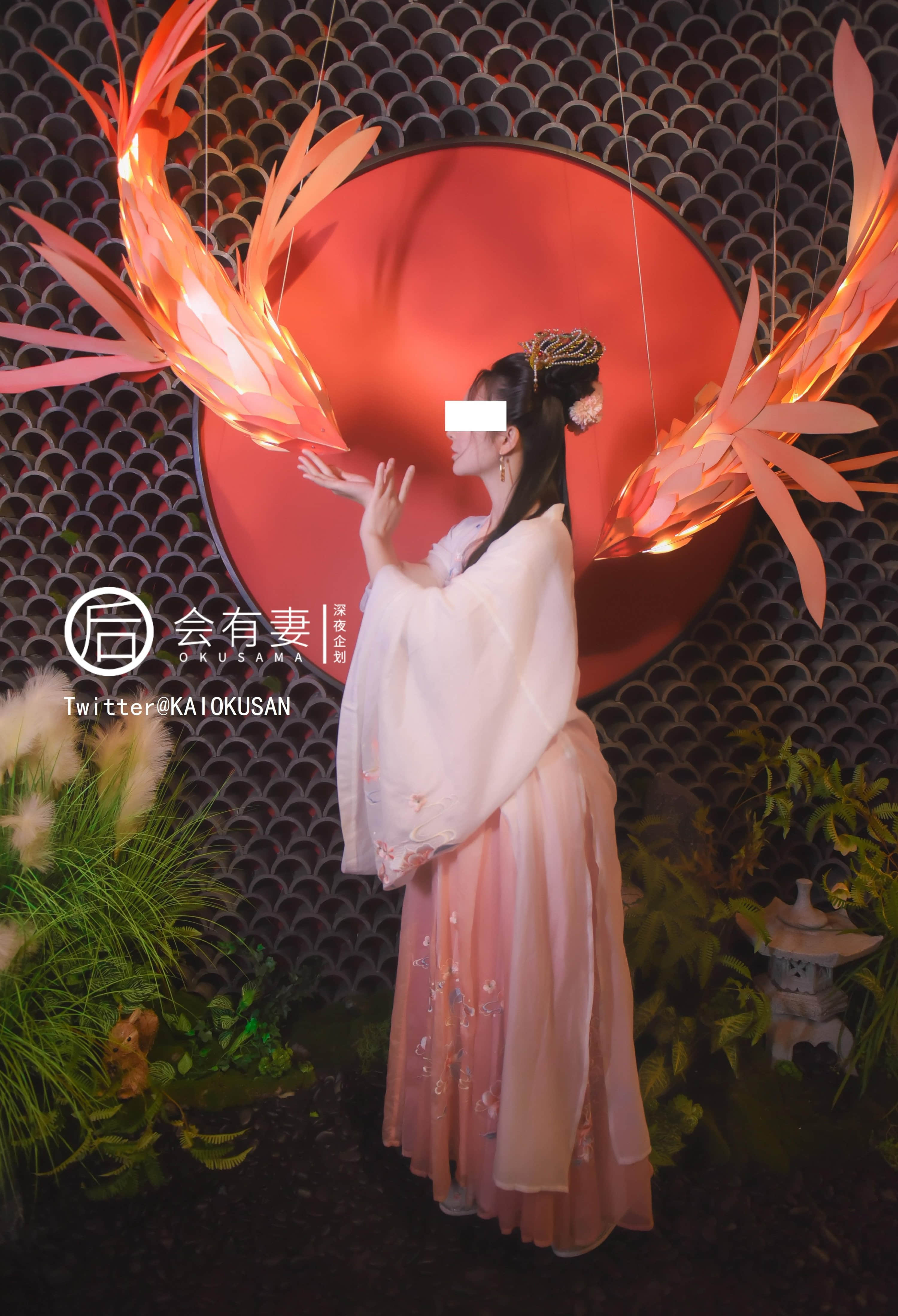 There will be a wife - The Chang'e fairy of the Guanghan Palace masturbates in emptiness.