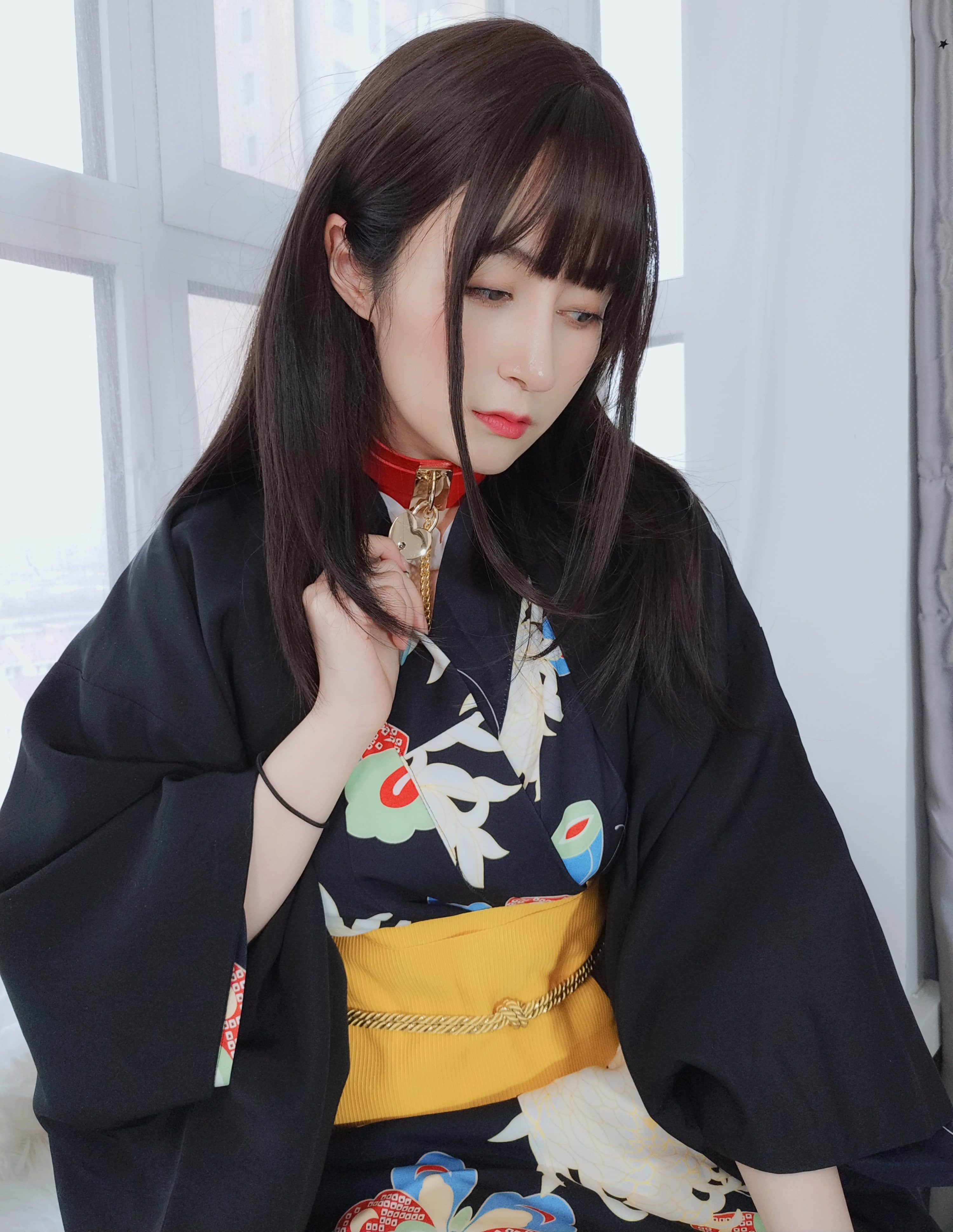 白銀81 - 和服の下の秘密 + 2V